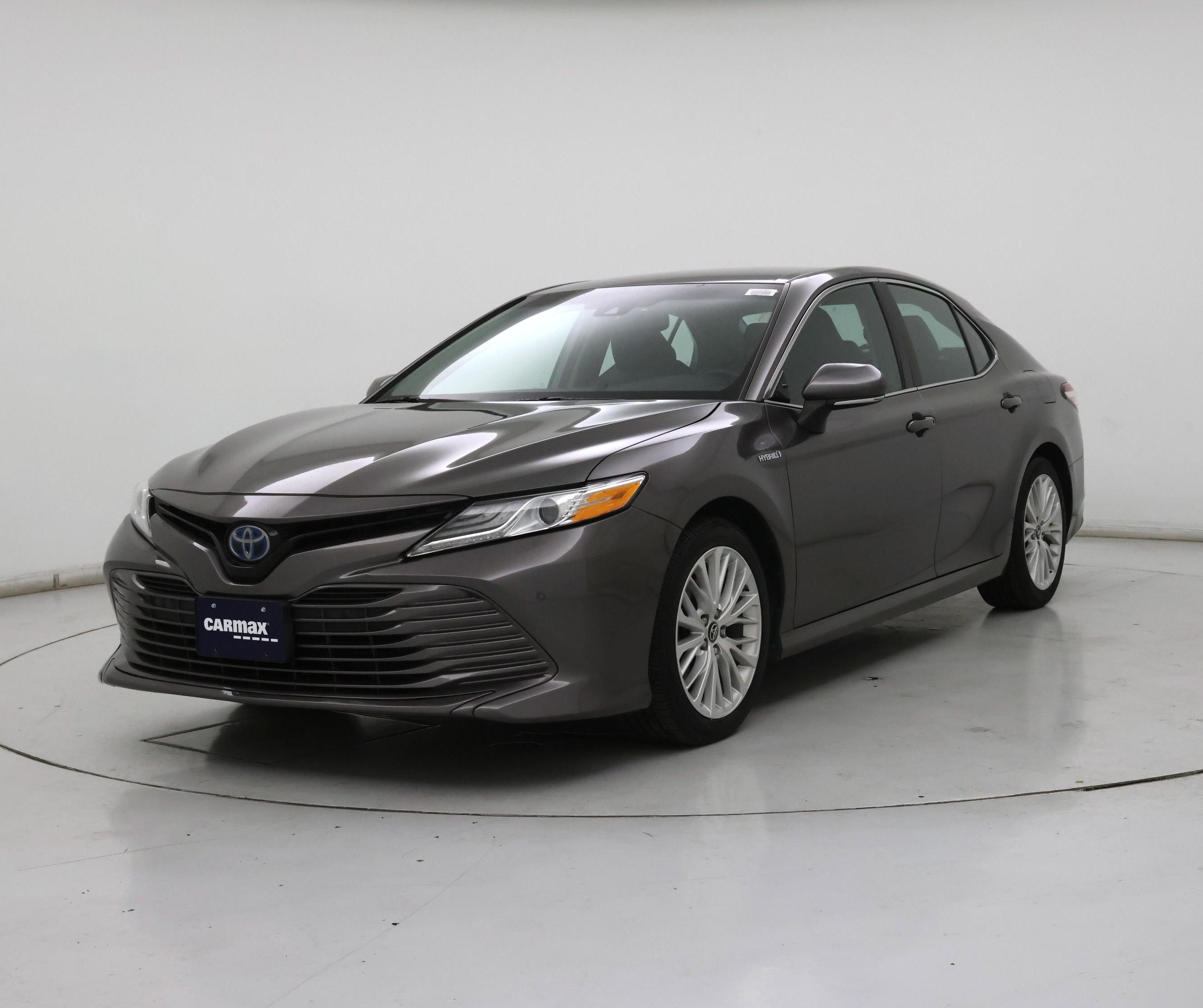 Thumbnail: 2018 Toyota Camry - 4
