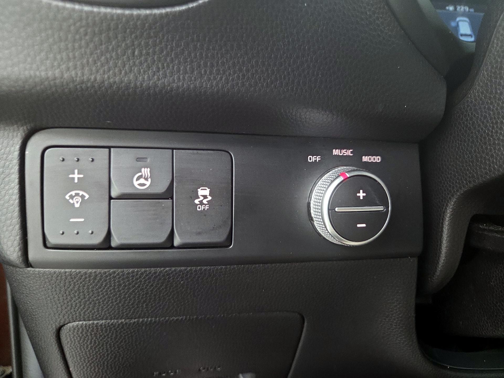 Thumbnail: 2017 Kia Soul - 13