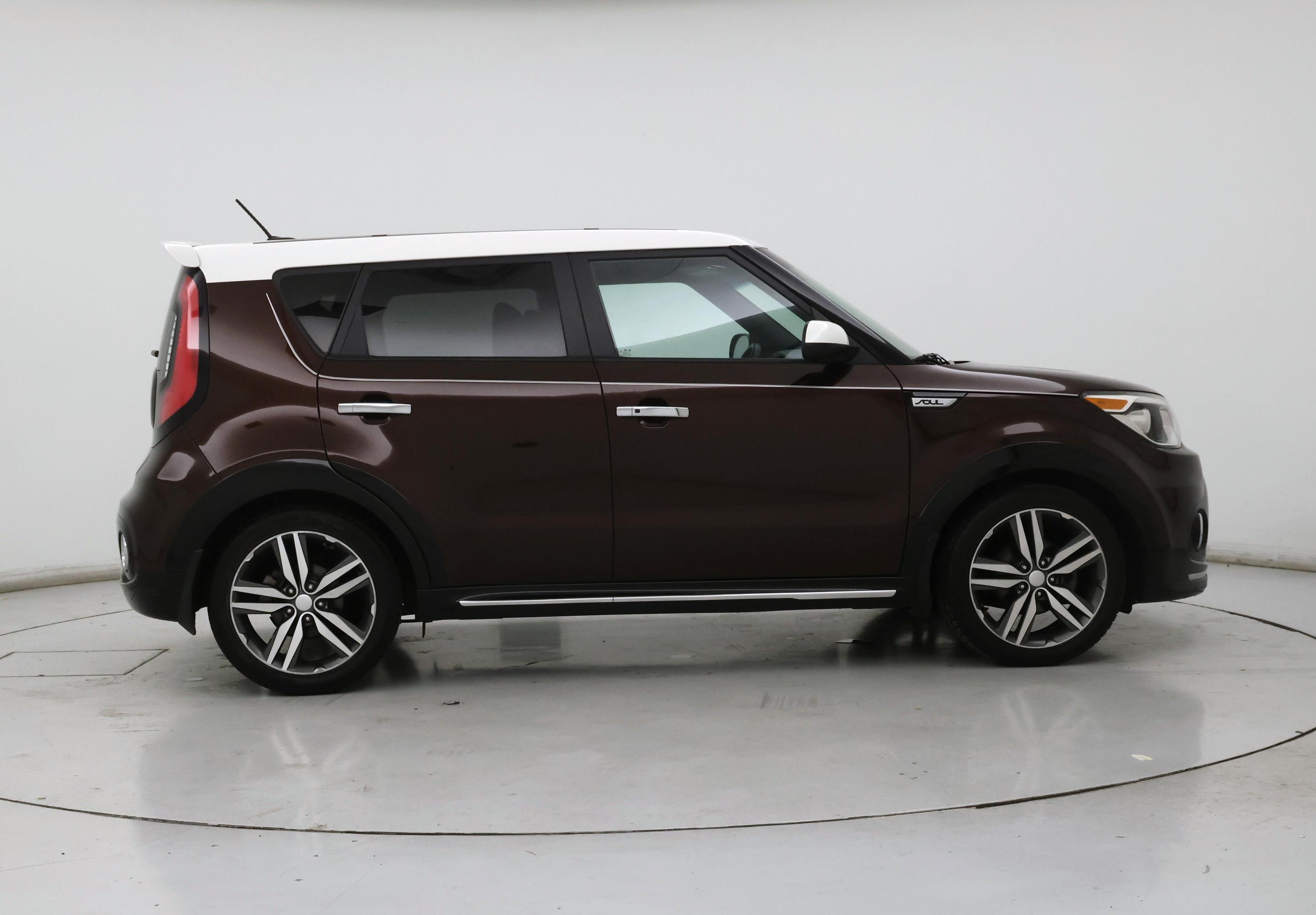 Thumbnail: 2017 Kia Soul - 7
