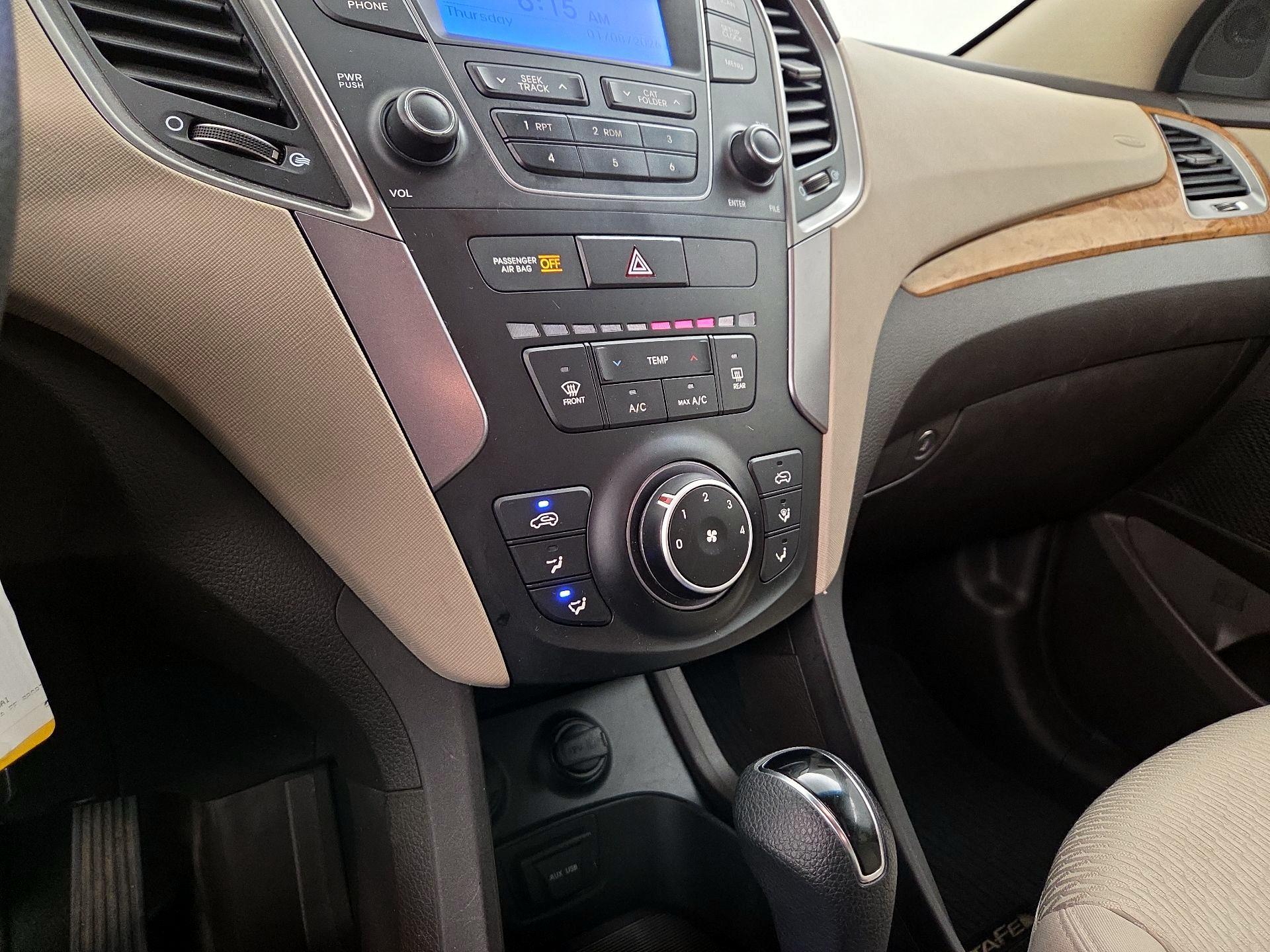 Thumbnail: 2015 Hyundai Santa Fe - 15