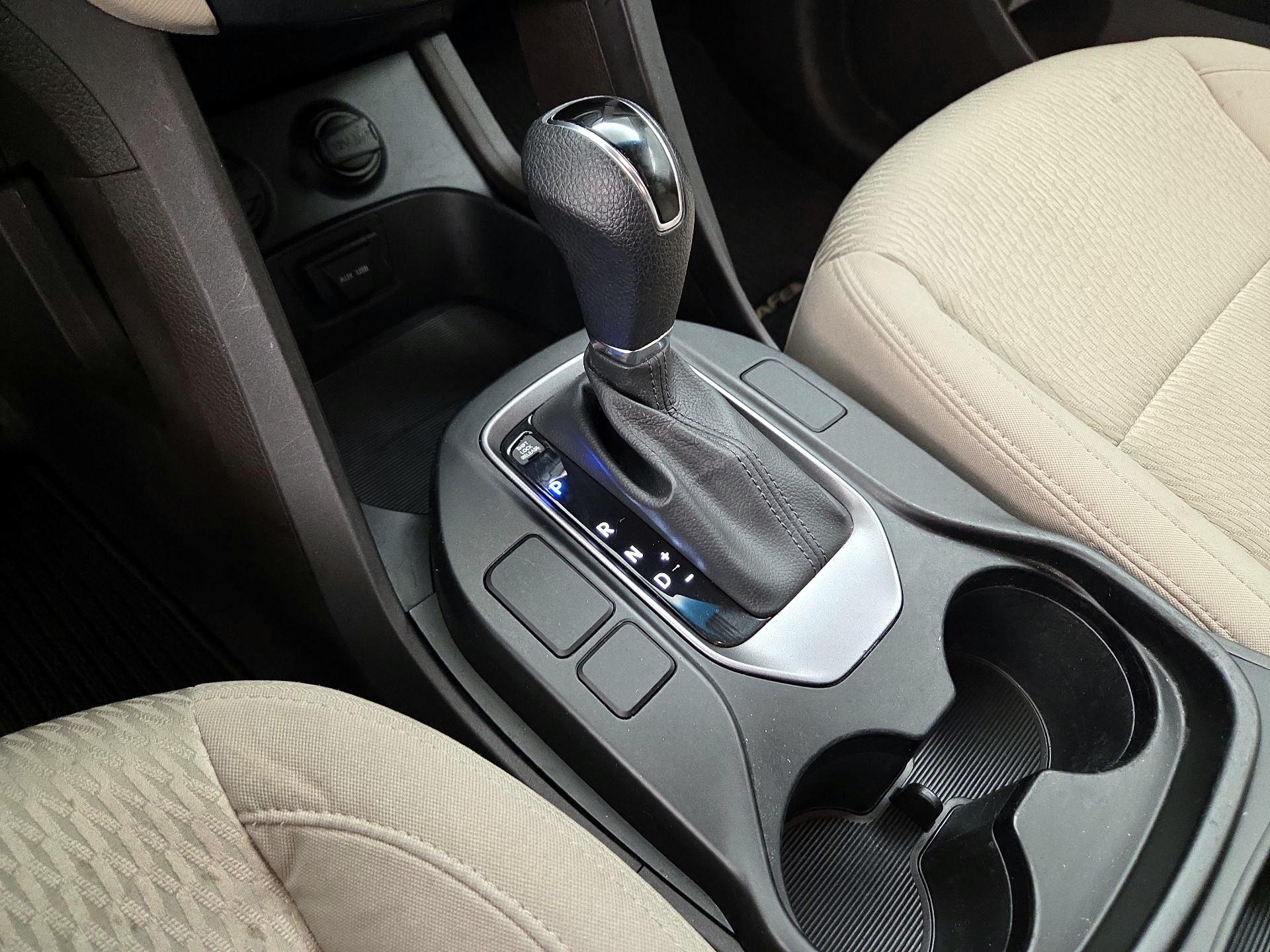 Thumbnail: 2015 Hyundai Santa Fe - 16