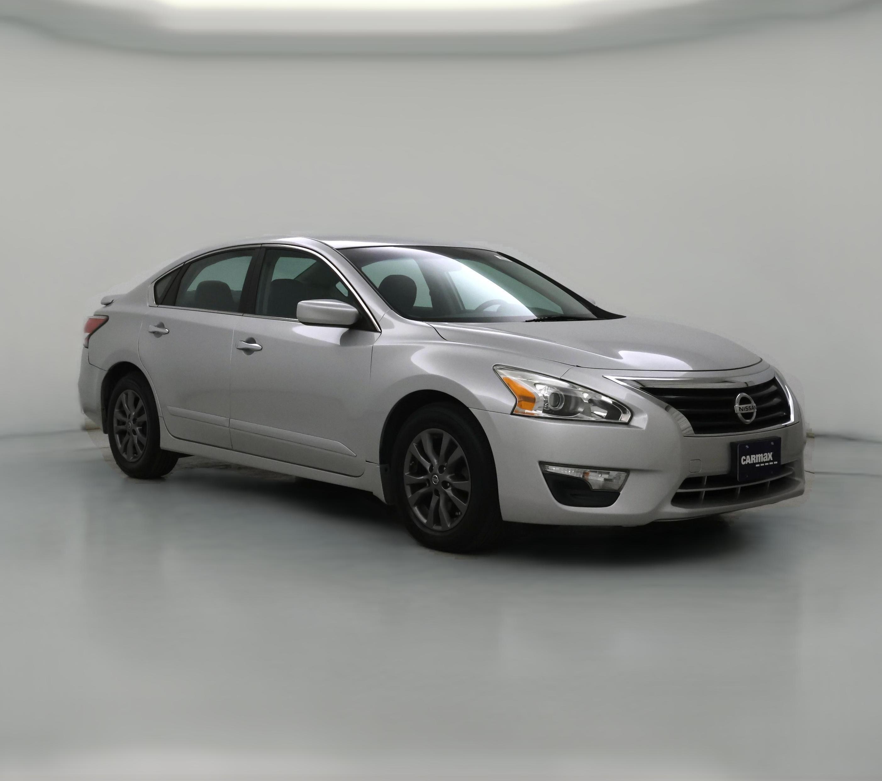 Thumbnail: 2015 Nissan Altima - 1