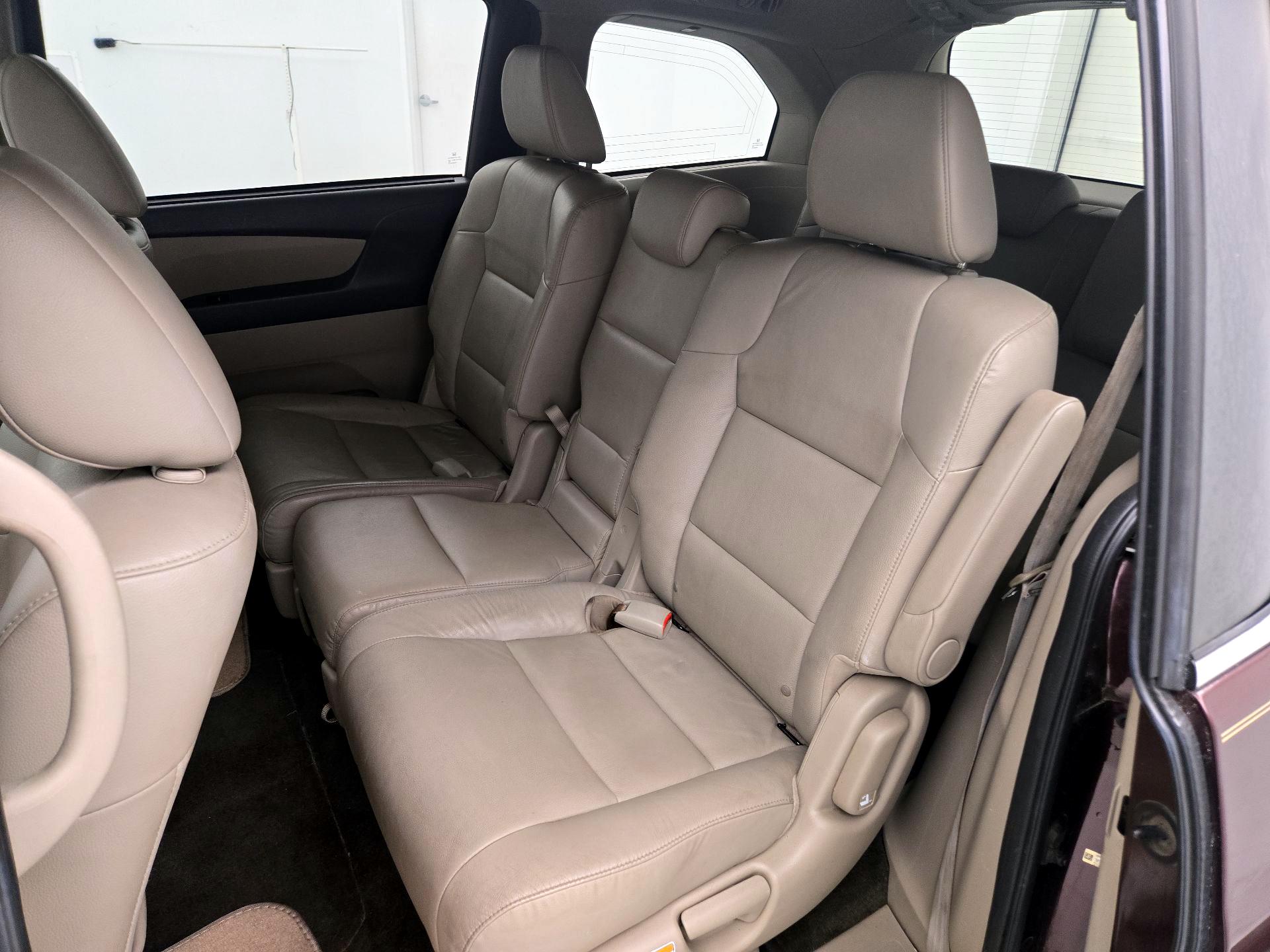 Thumbnail: 2014 Honda Odyssey - 20