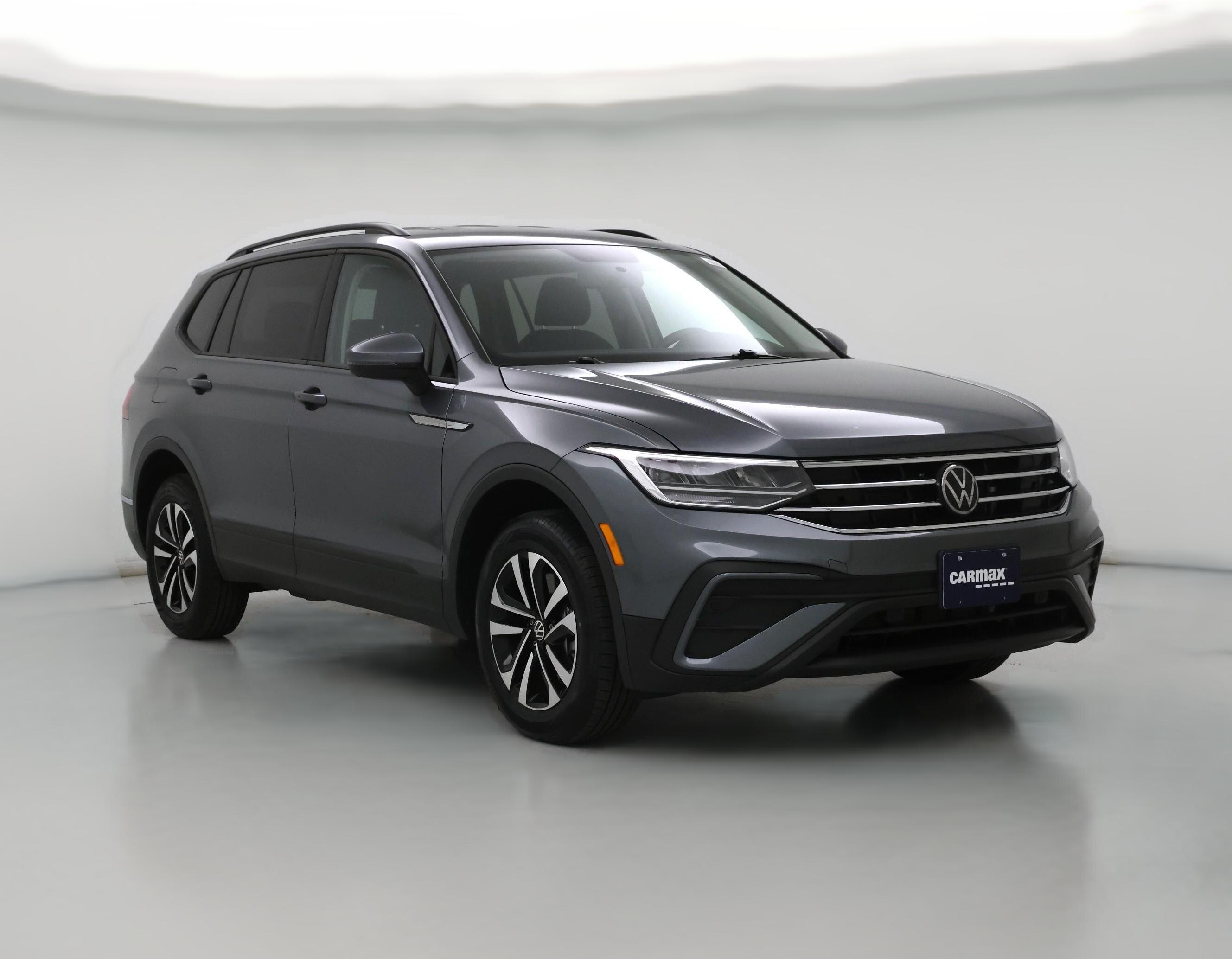 Thumbnail: 2022 Volkswagen Tiguan - 1