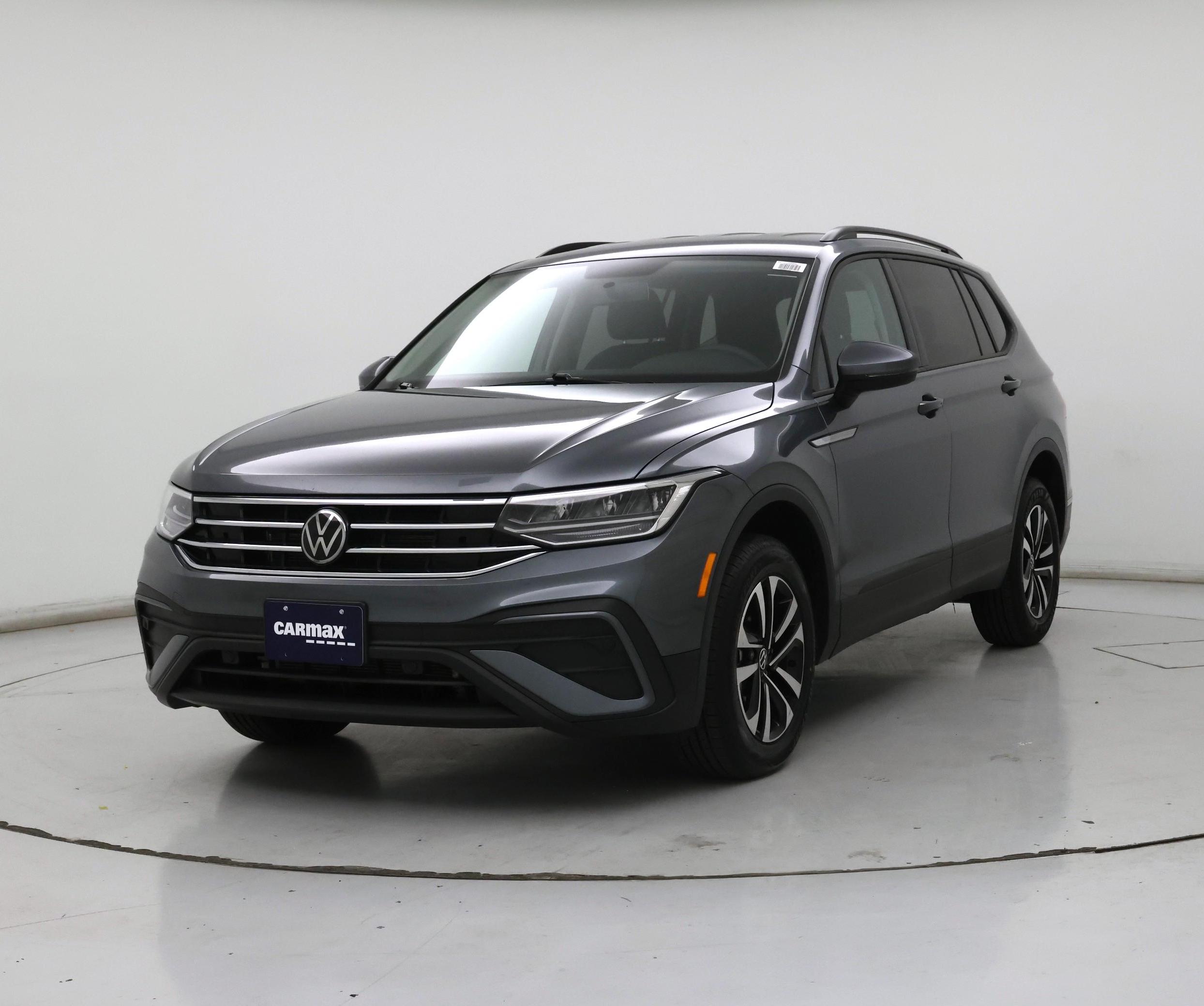 Thumbnail: 2022 Volkswagen Tiguan - 4