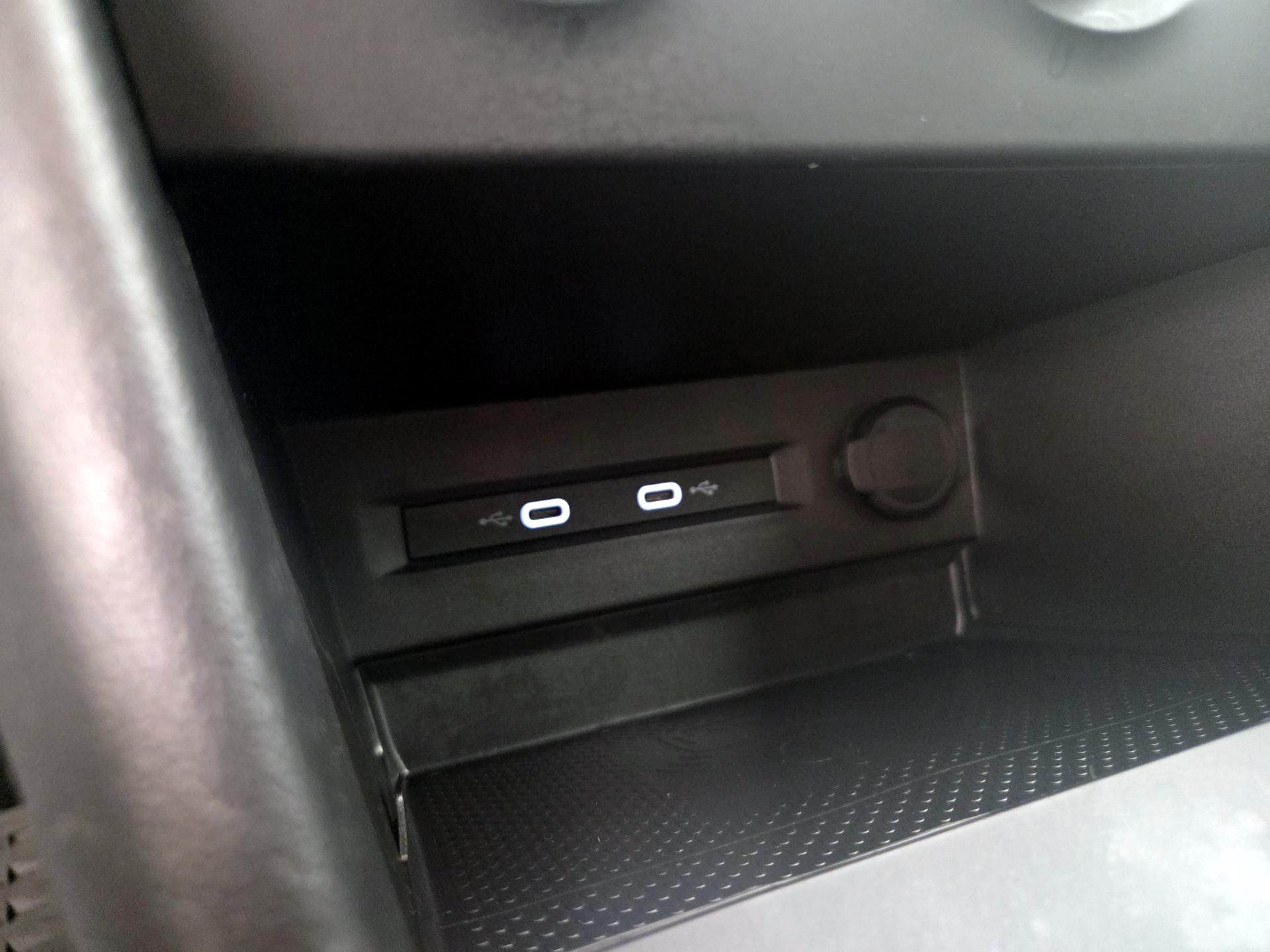 Thumbnail: 2022 Volkswagen Taos - 18