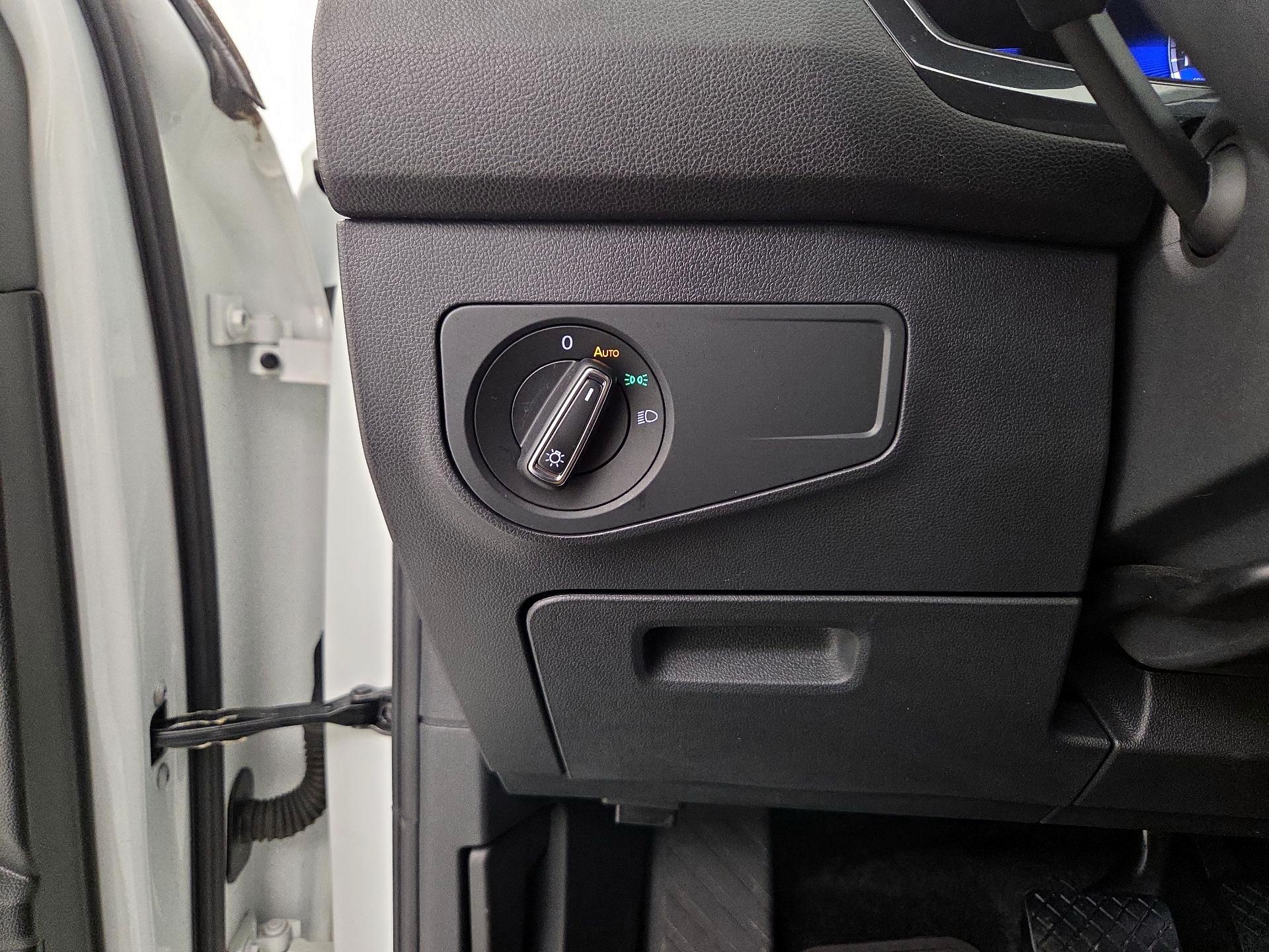 Thumbnail: 2023 Volkswagen Tiguan - 13