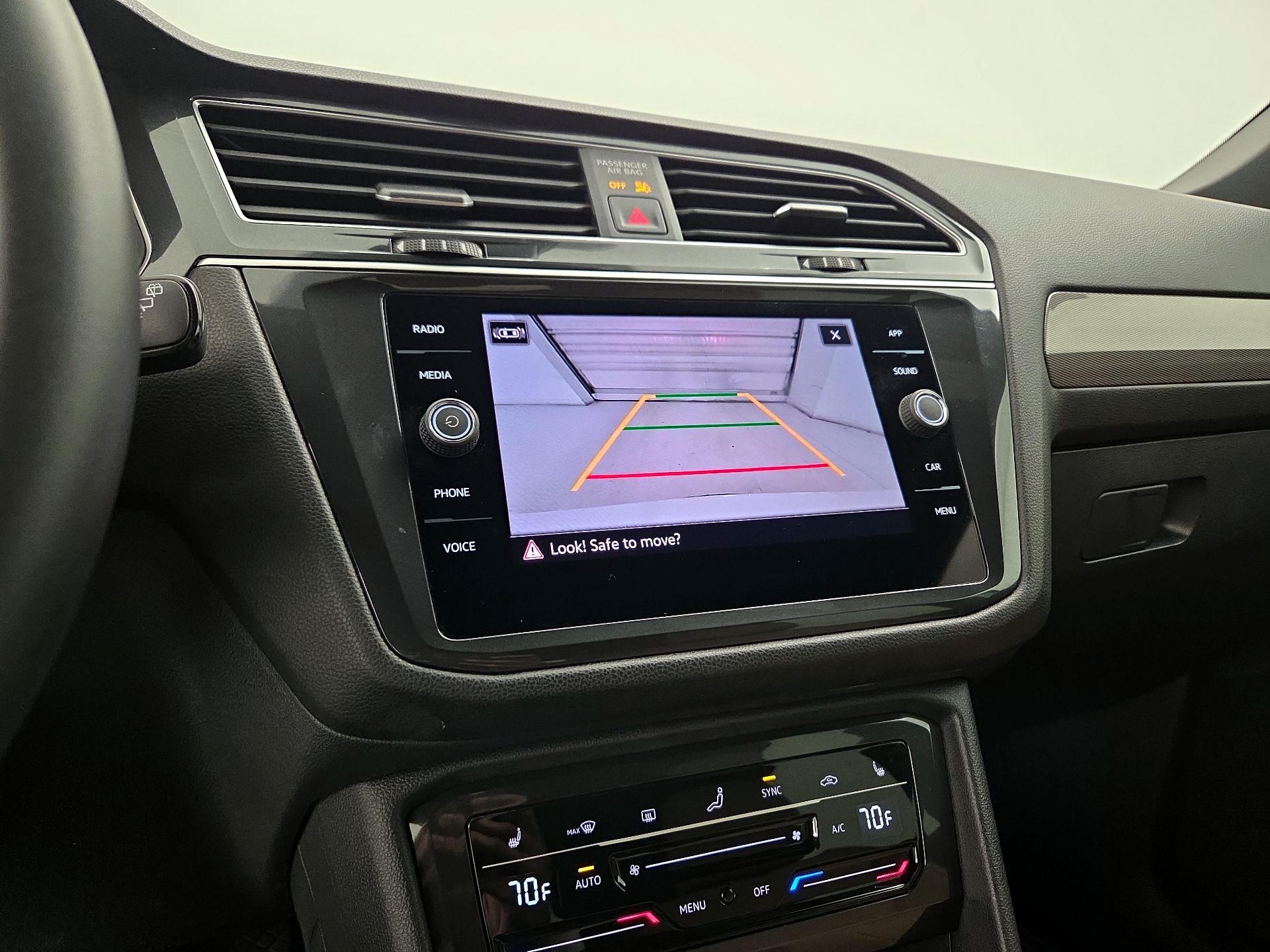 Thumbnail: 2023 Volkswagen Tiguan - 14