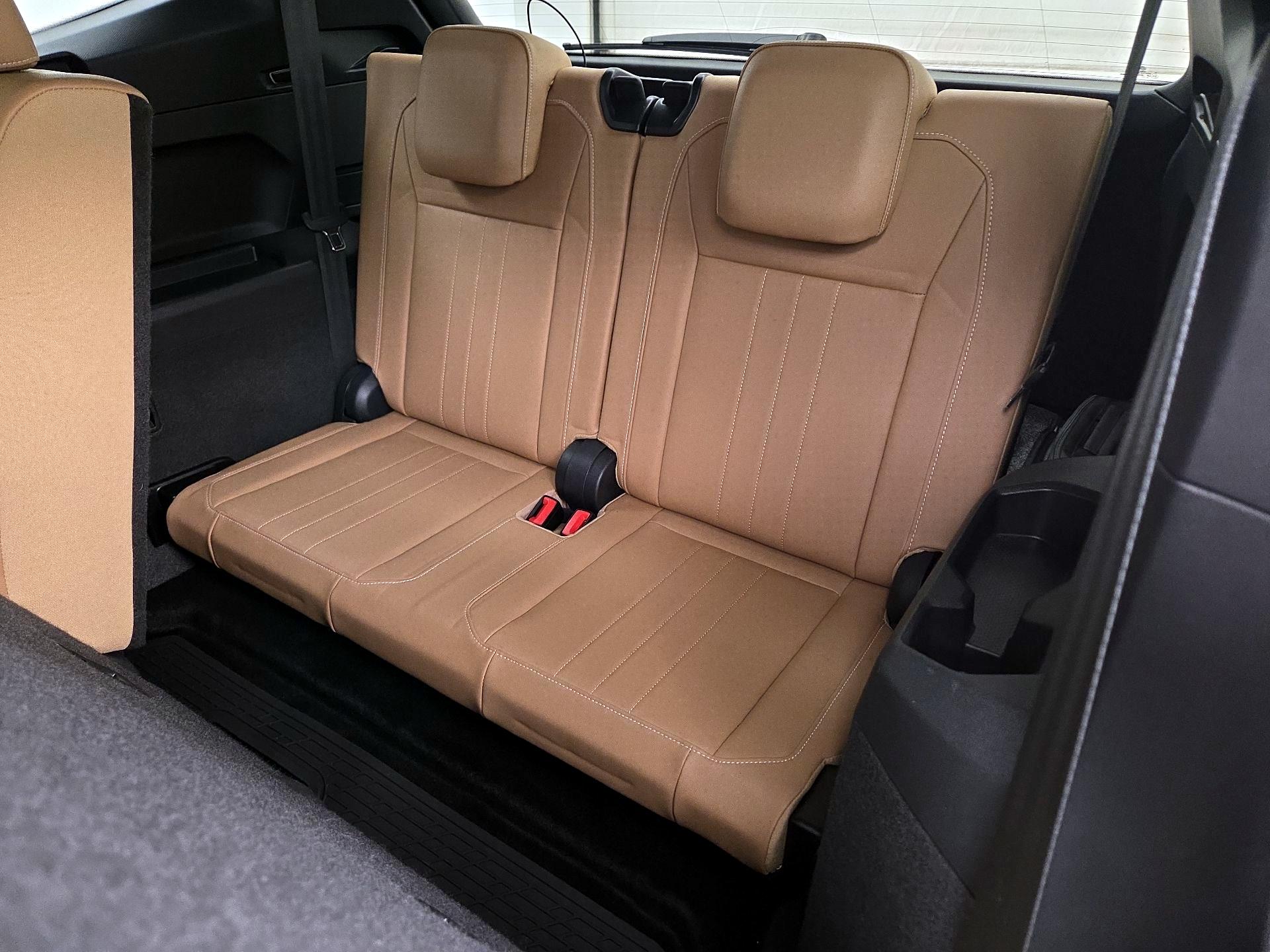 Thumbnail: 2023 Volkswagen Tiguan - 20