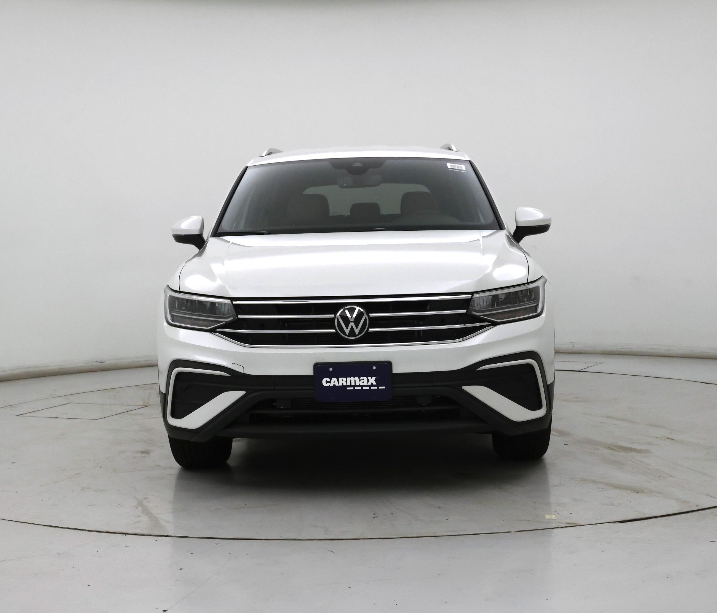 Thumbnail: 2023 Volkswagen Tiguan - 5