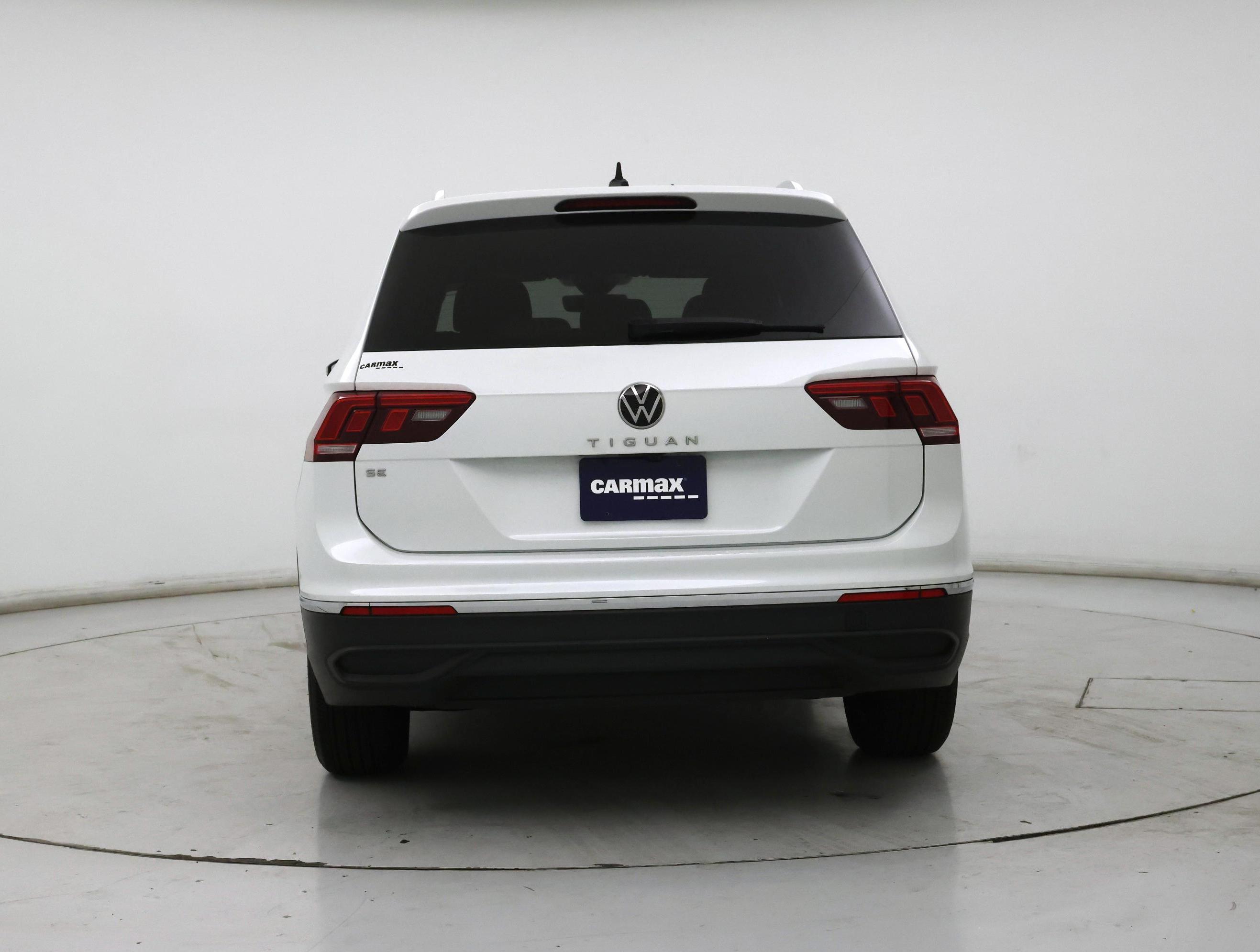 Thumbnail: 2023 Volkswagen Tiguan - 6