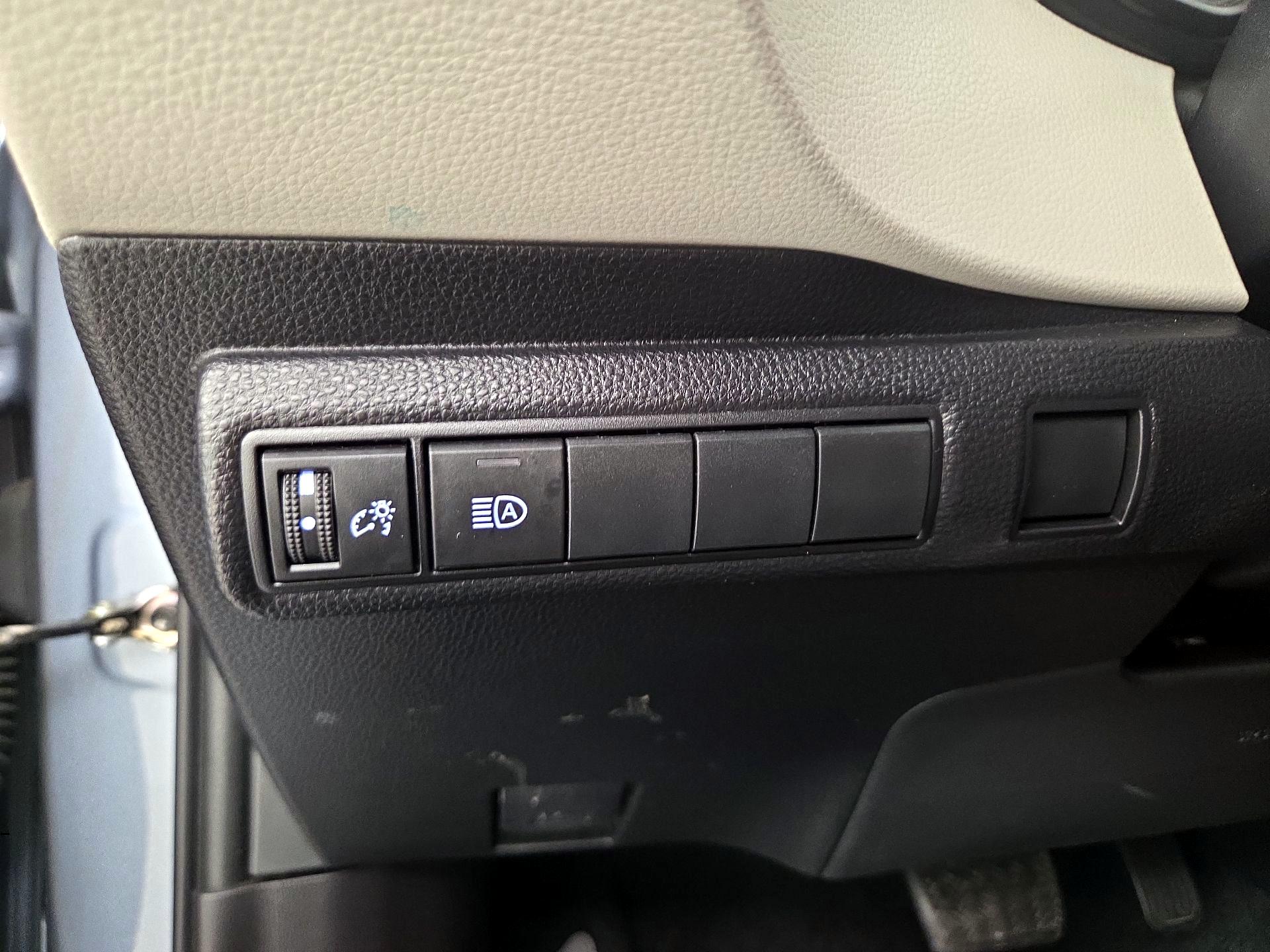 Thumbnail: 2022 Toyota Corolla - 13