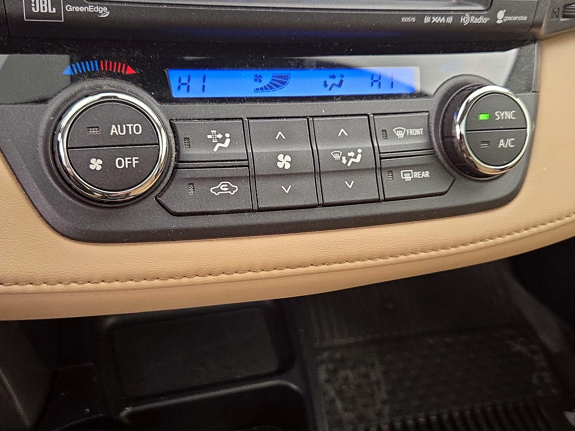 Thumbnail: 2017 Toyota RAV4 - 17