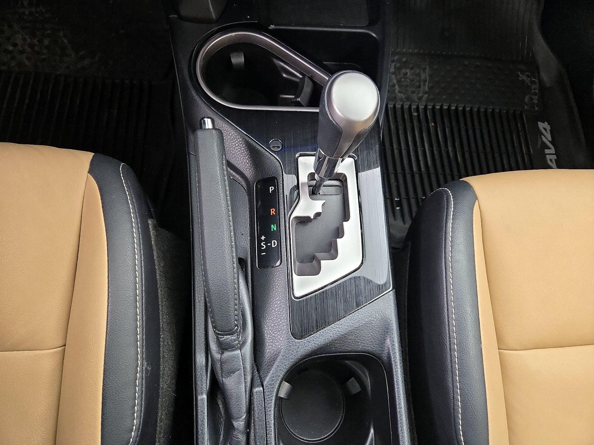 Thumbnail: 2017 Toyota RAV4 - 18