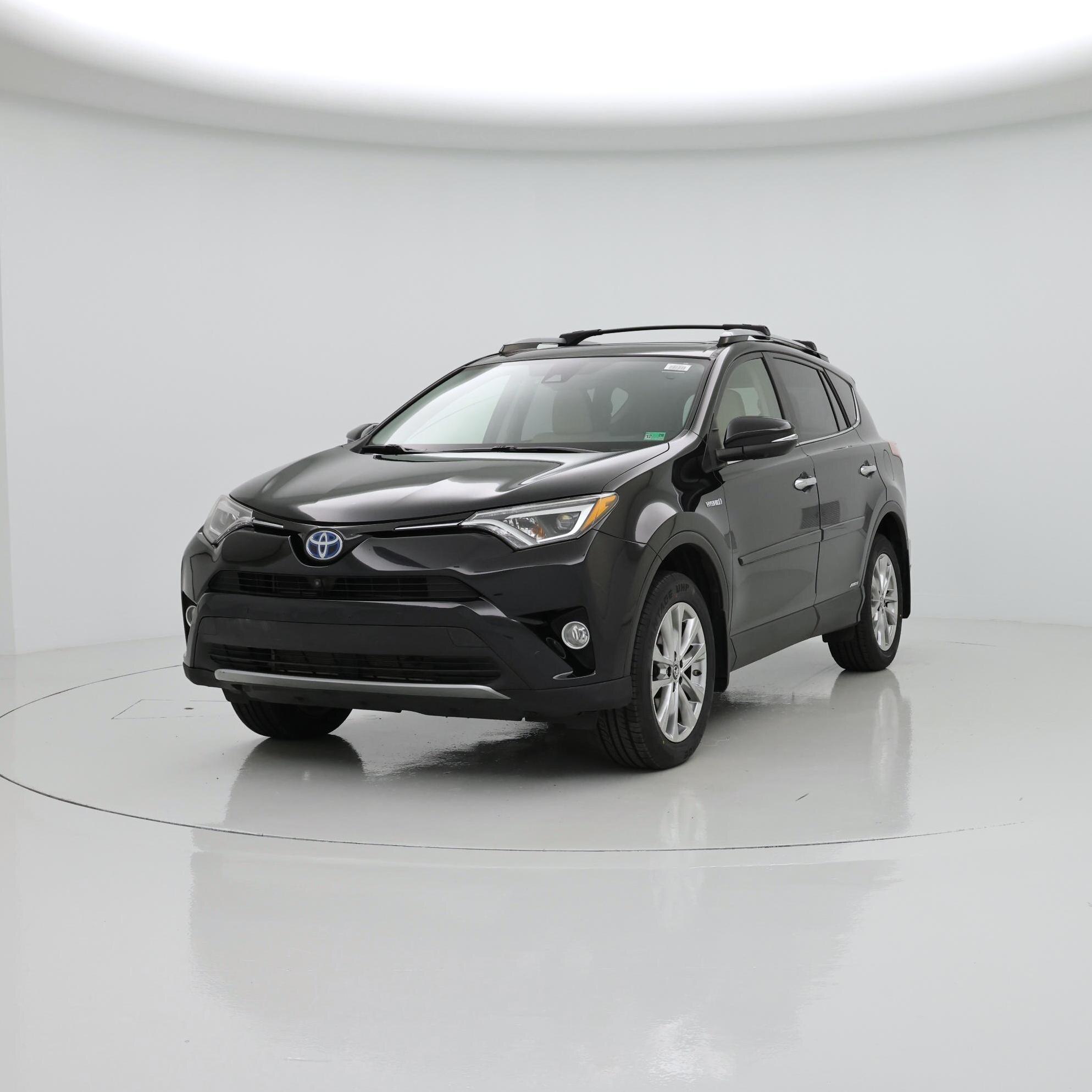 Thumbnail: 2017 Toyota RAV4 - 4