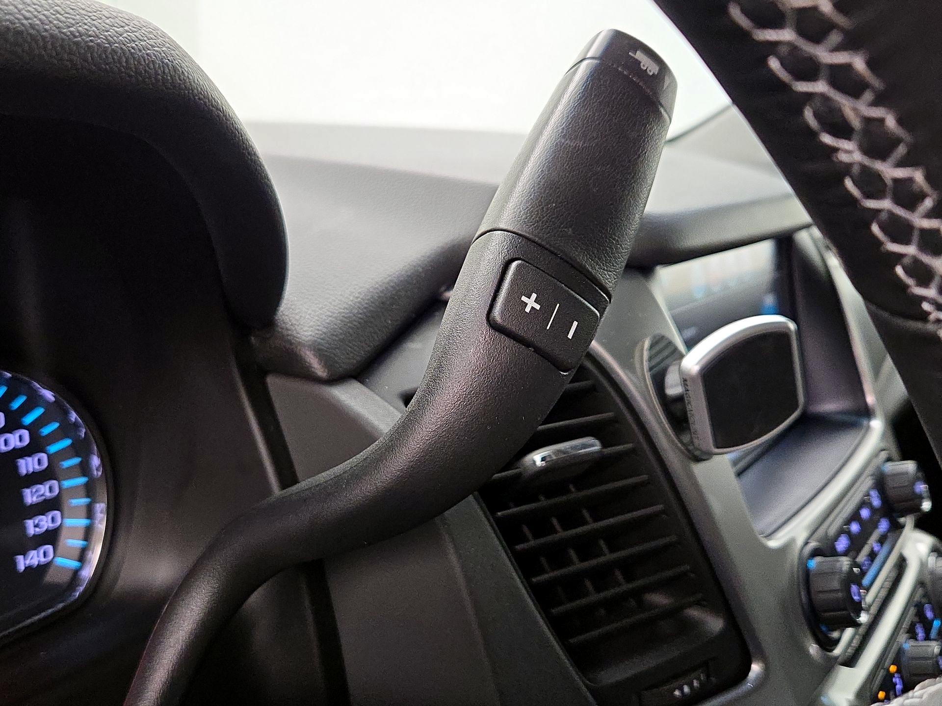 Thumbnail: 2019 Chevrolet Suburban - 18