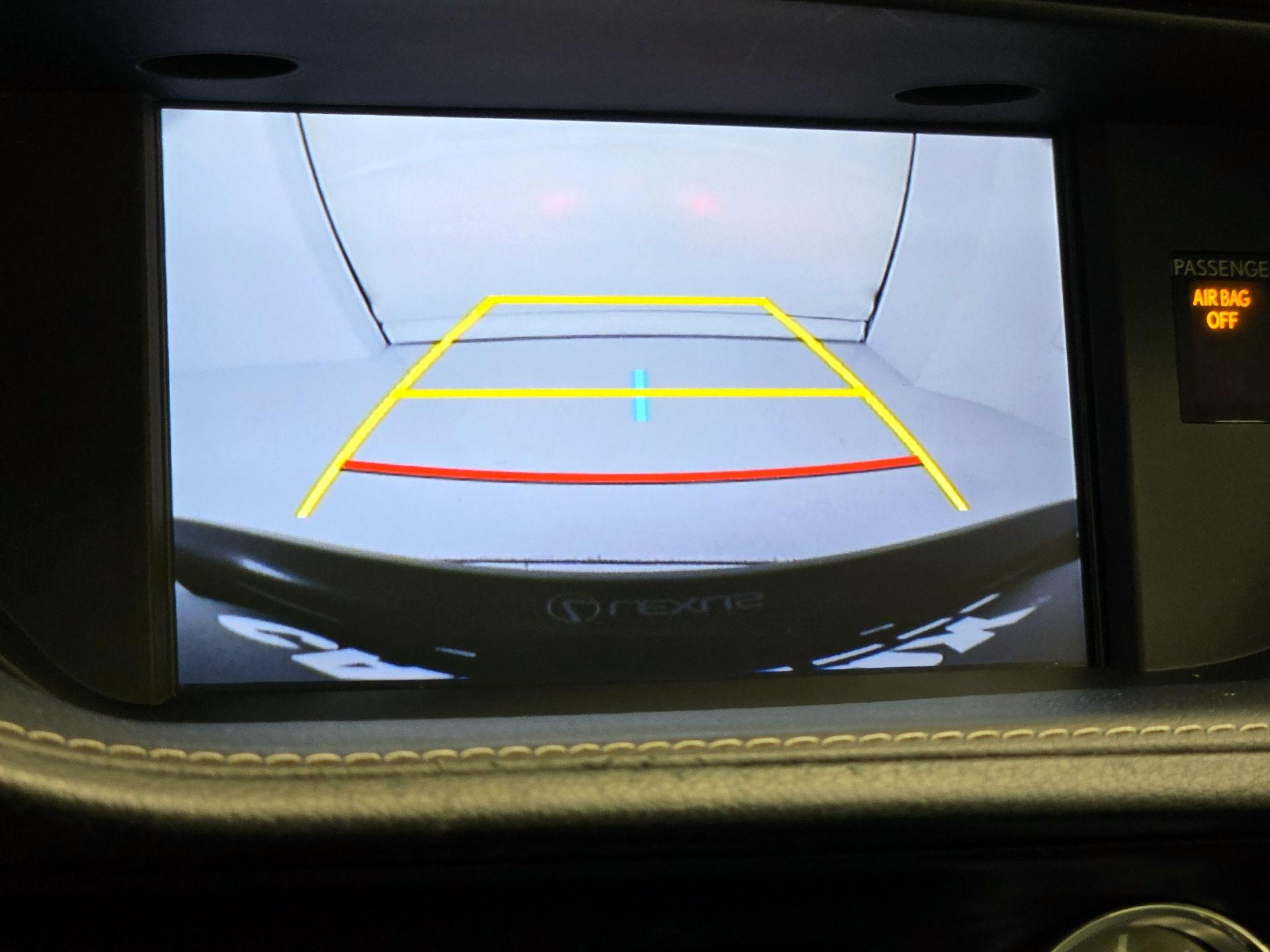 Thumbnail: 2015 Lexus ES - 15