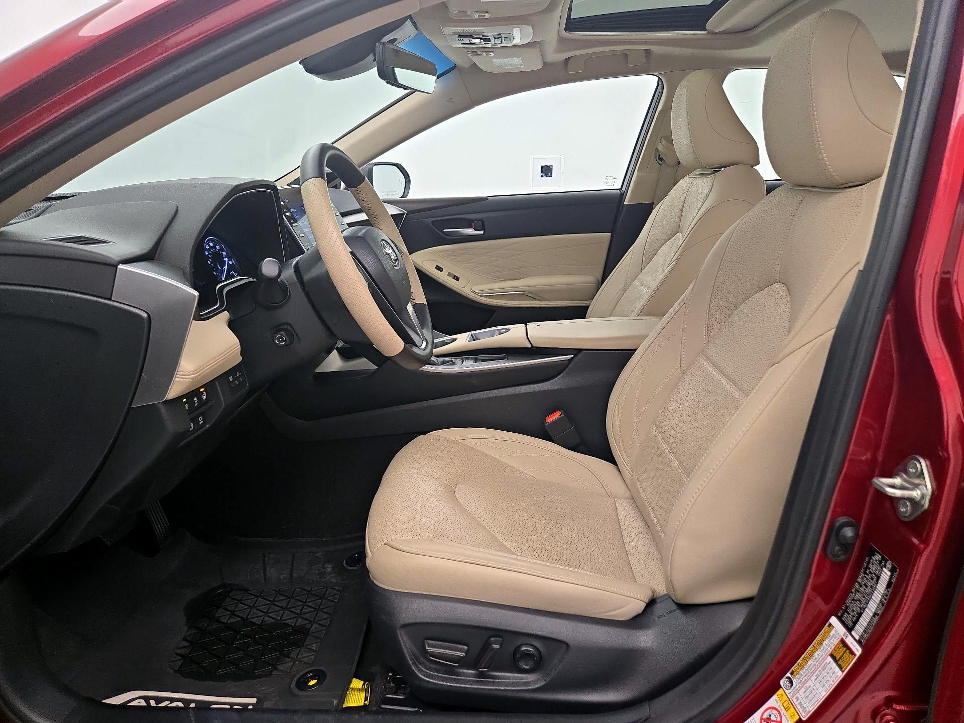 Thumbnail: 2019 Toyota Avalon - 11