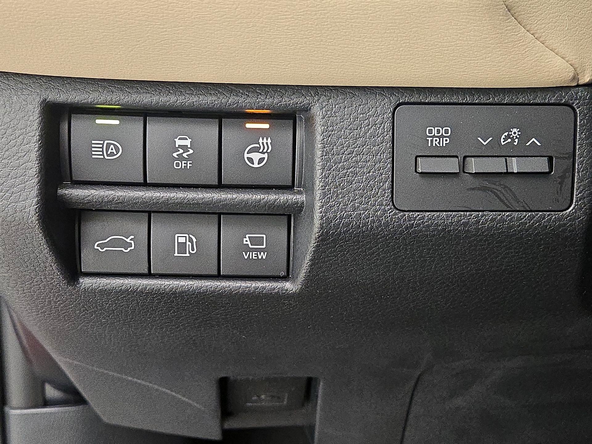 Thumbnail: 2019 Toyota Avalon - 13