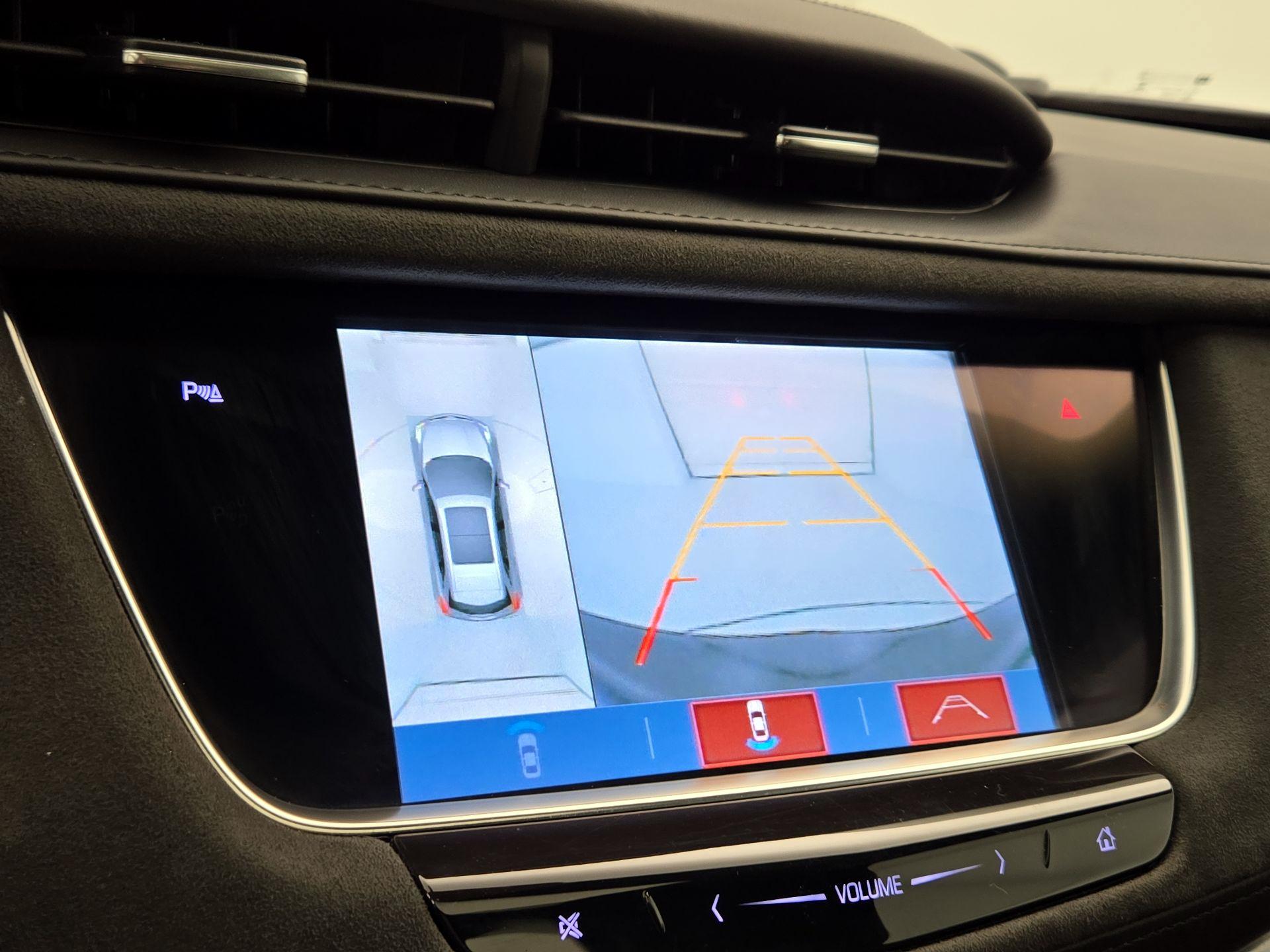 Thumbnail: 2018 Cadillac XT5 - 15