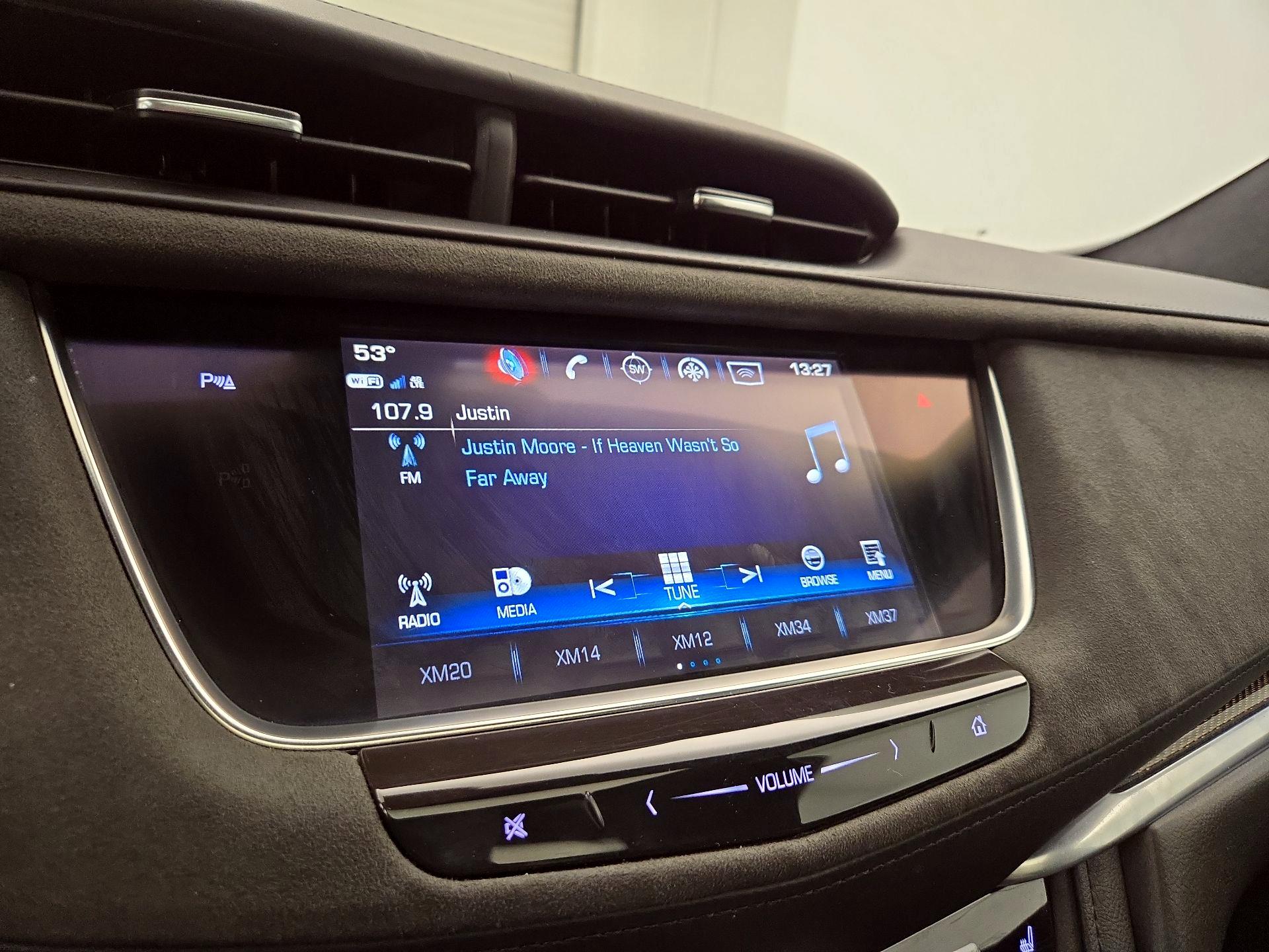 Thumbnail: 2018 Cadillac XT5 - 16