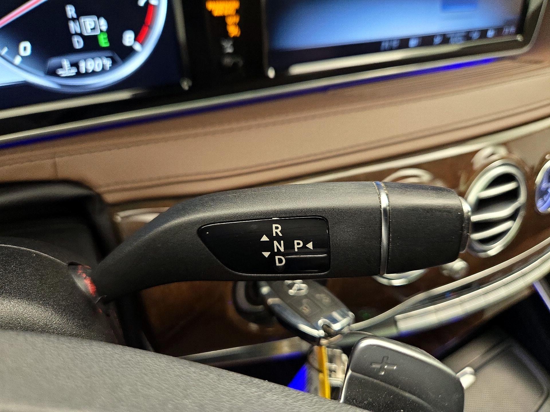 Thumbnail: 2016 Mercedes-Benz S-Class - 18