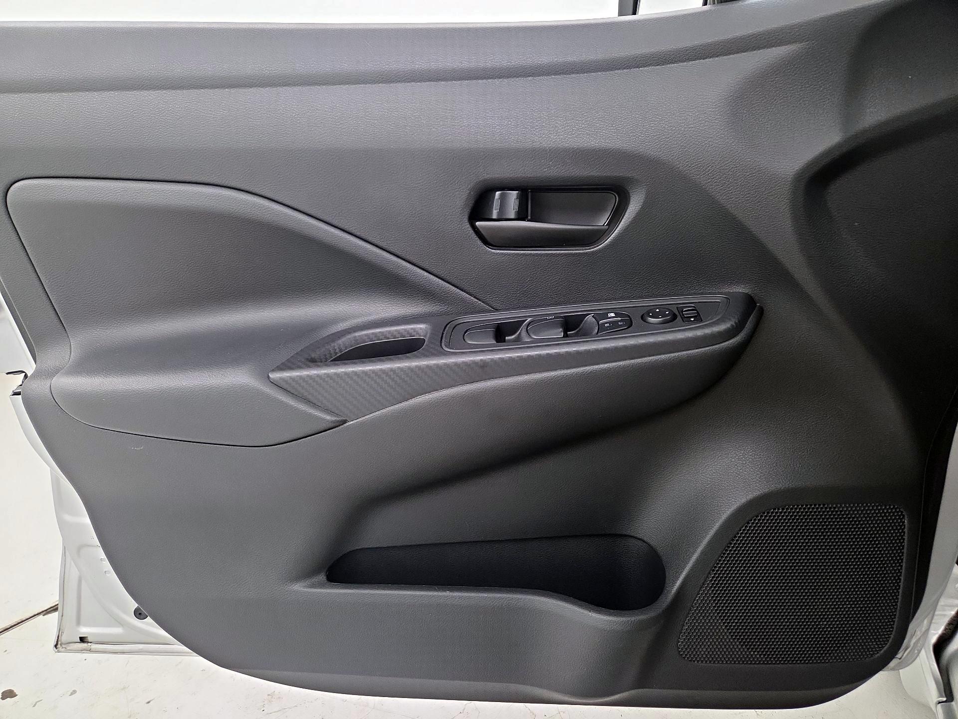 Thumbnail: 2020 Nissan Versa - 12