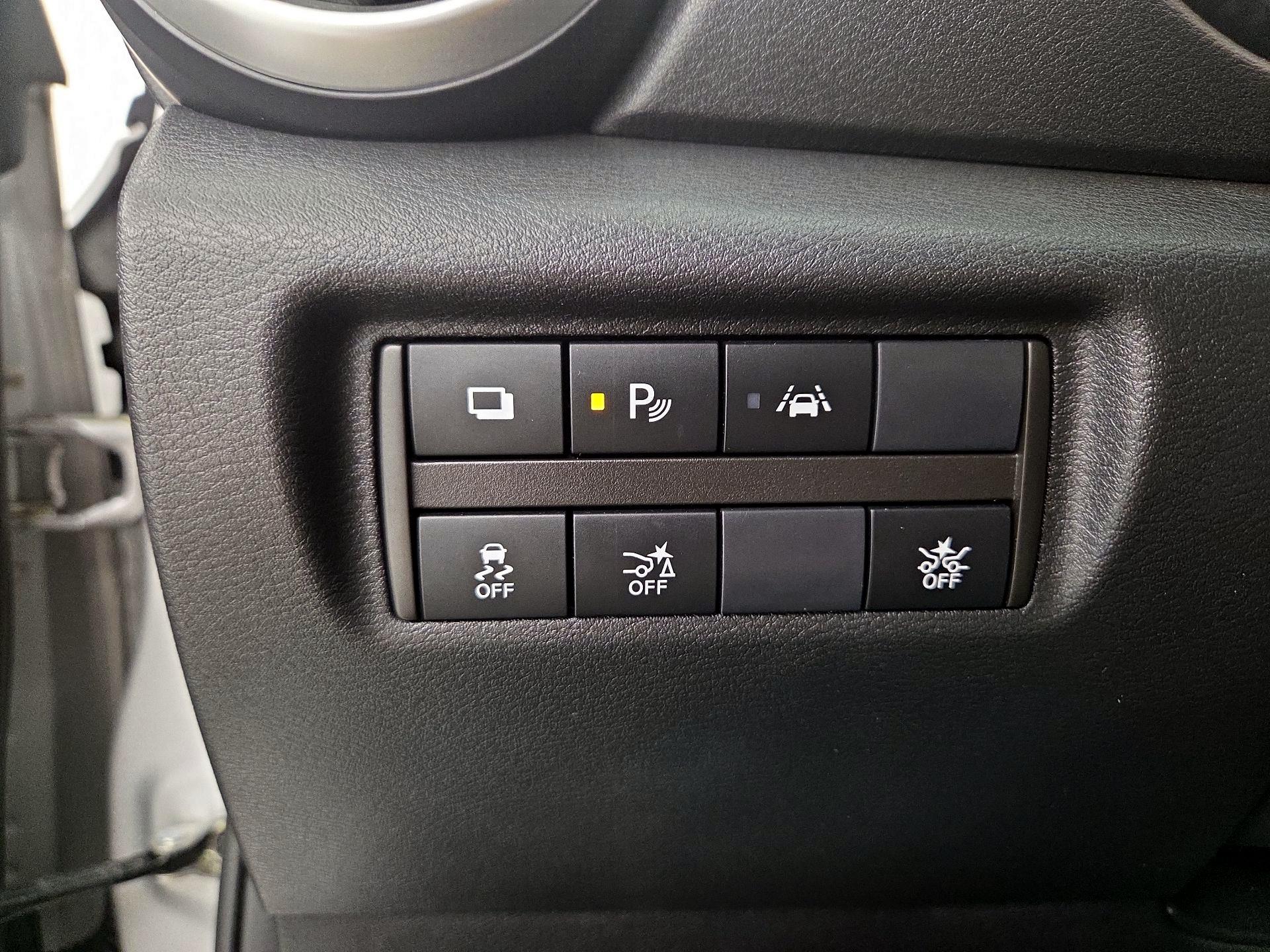 Thumbnail: 2020 Nissan Versa - 13