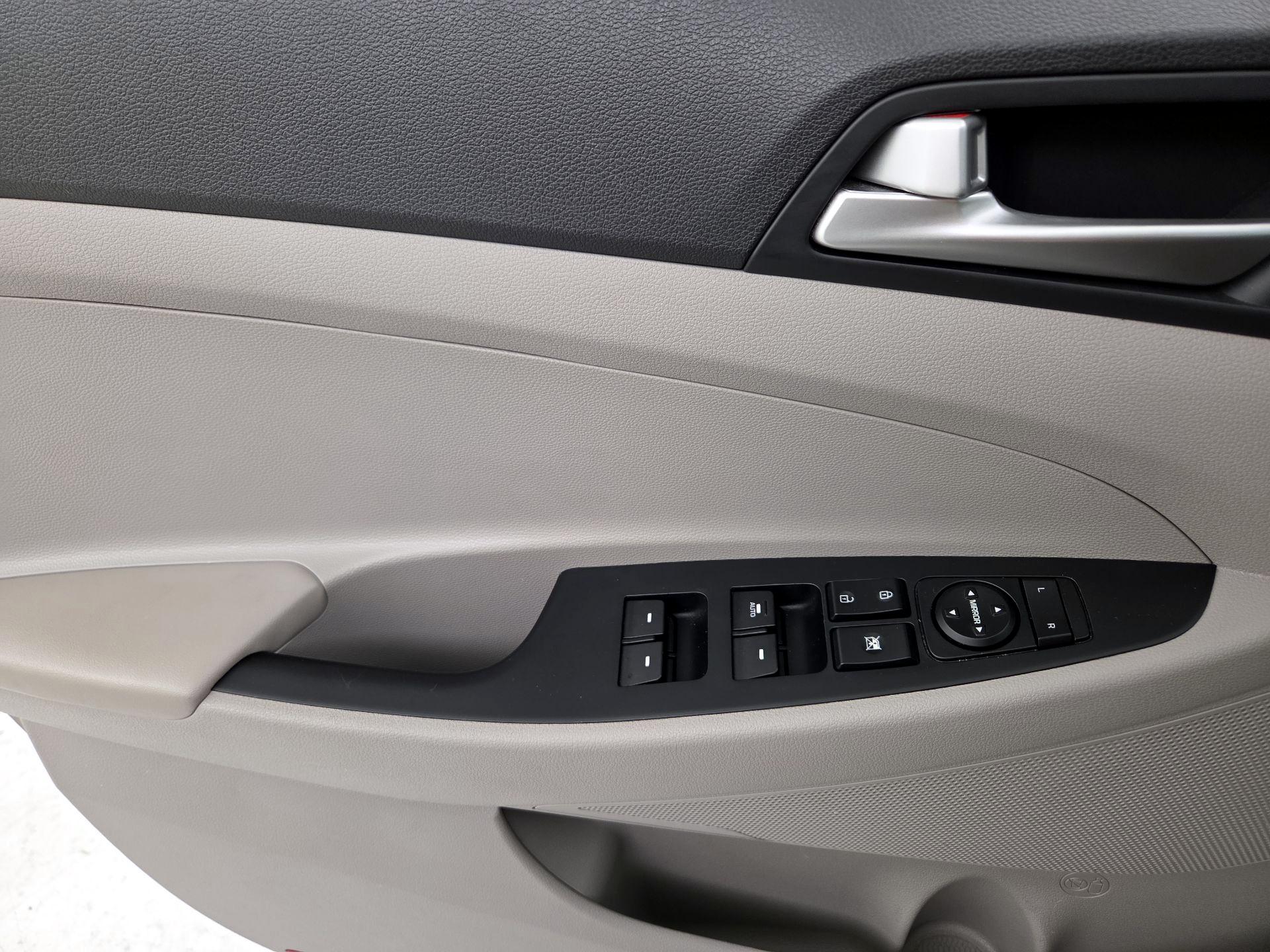 Thumbnail: 2019 Hyundai Tucson - 12