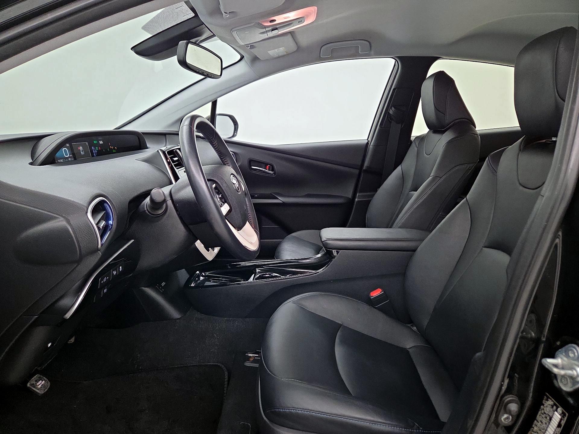 Thumbnail: 2017 Toyota Prius - 11