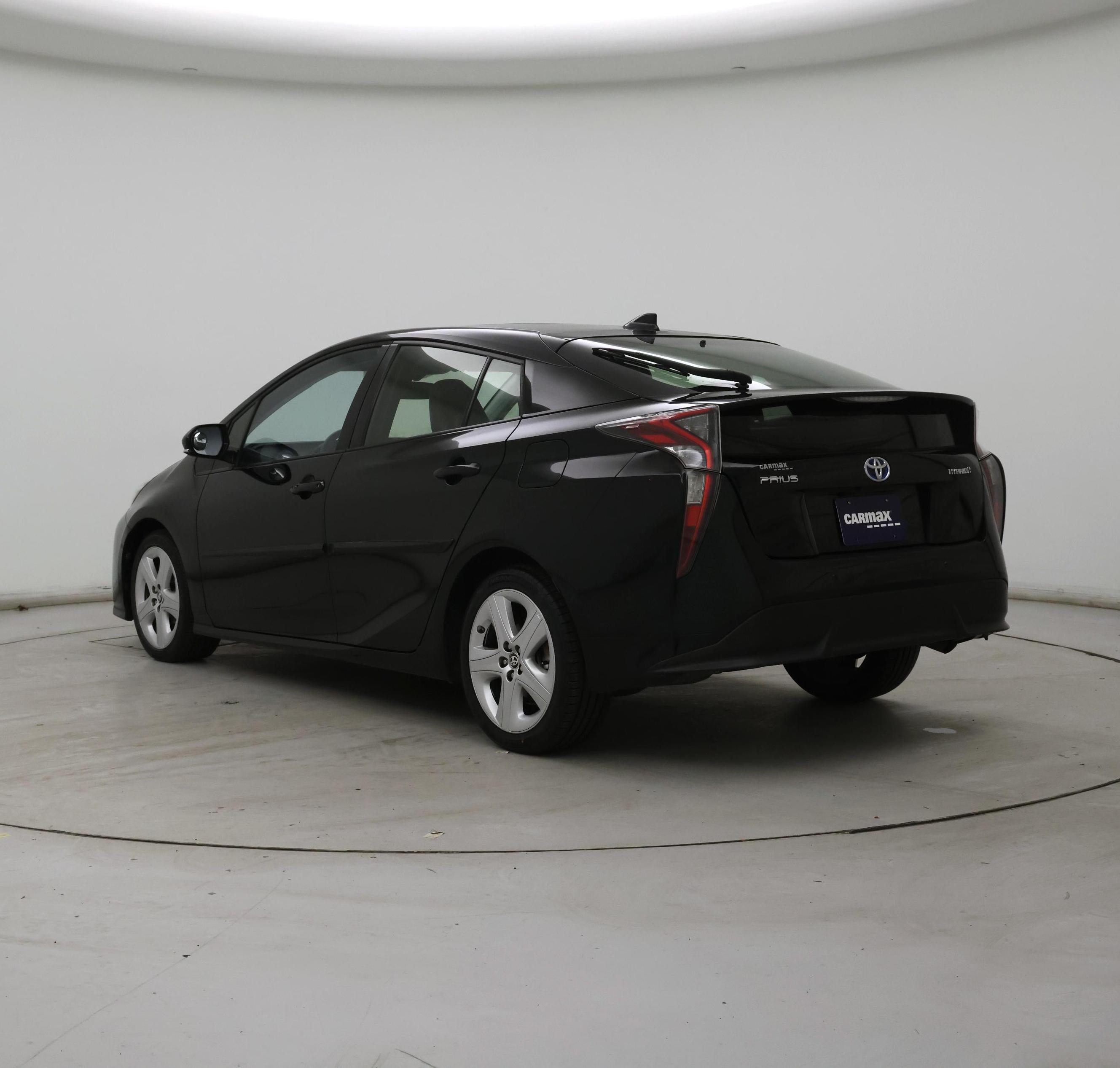 Thumbnail: 2017 Toyota Prius - 2