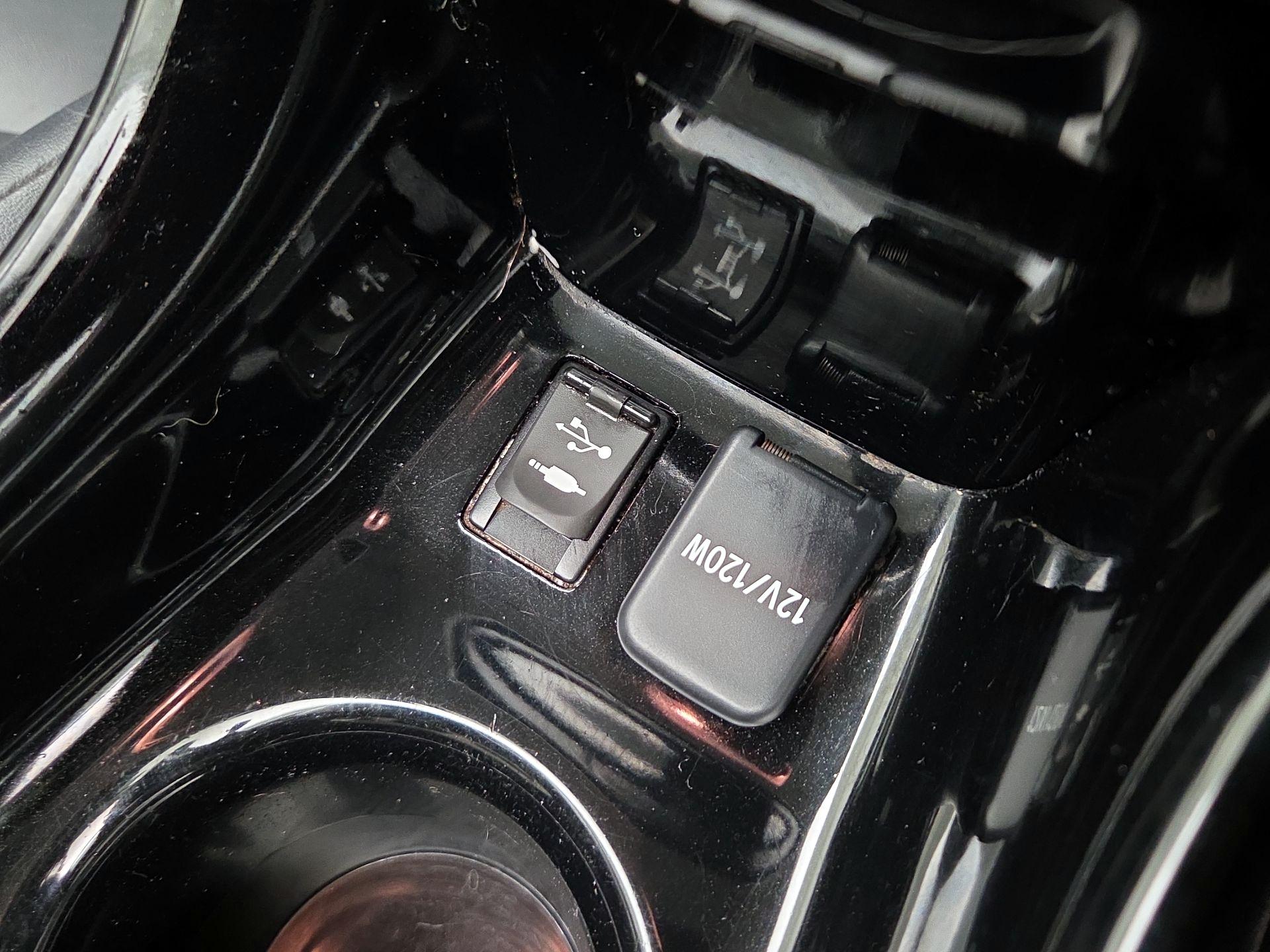 Thumbnail: 2017 Toyota Prius - 19