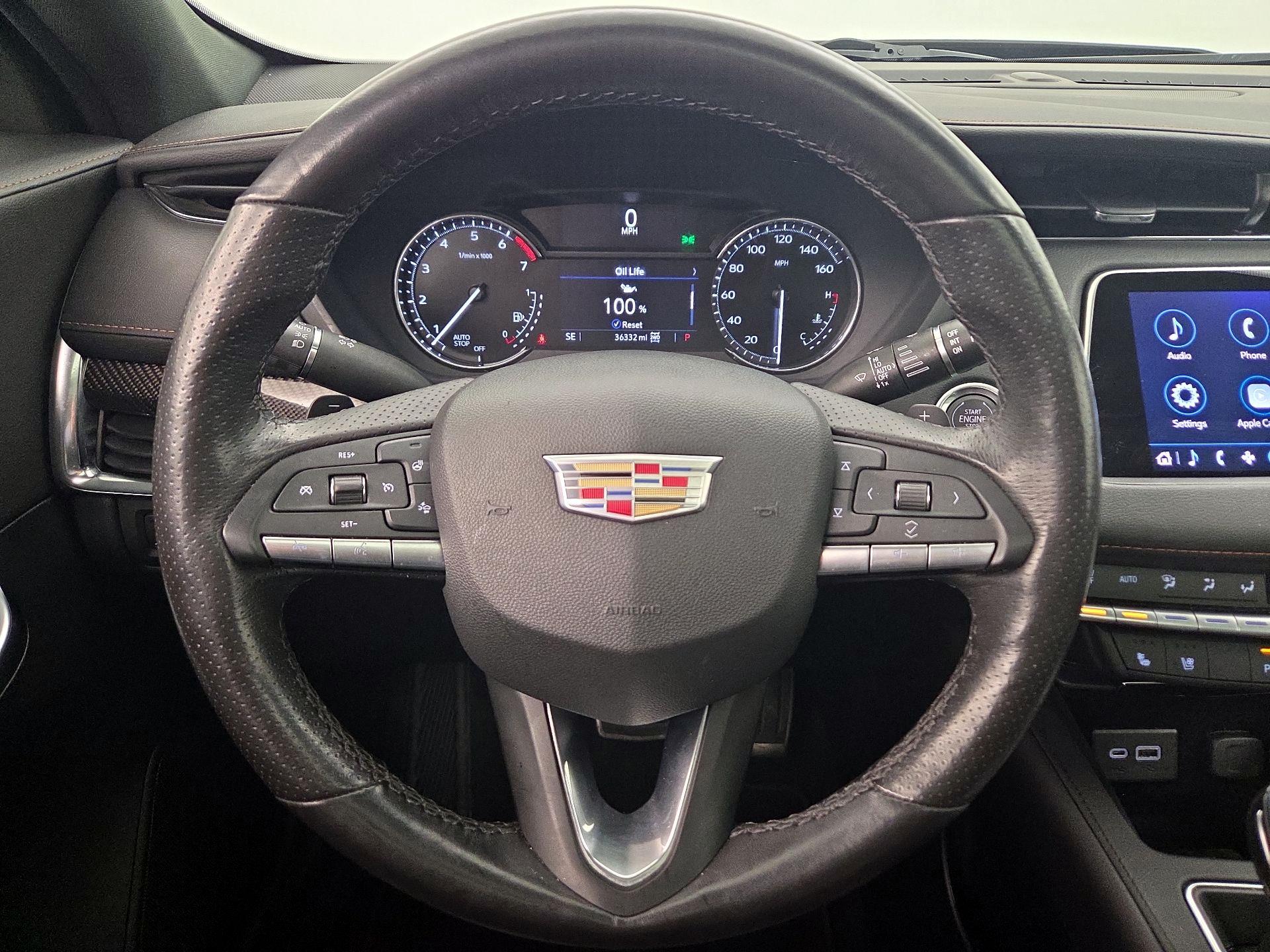 Thumbnail: 2023 Cadillac XT4 - 10