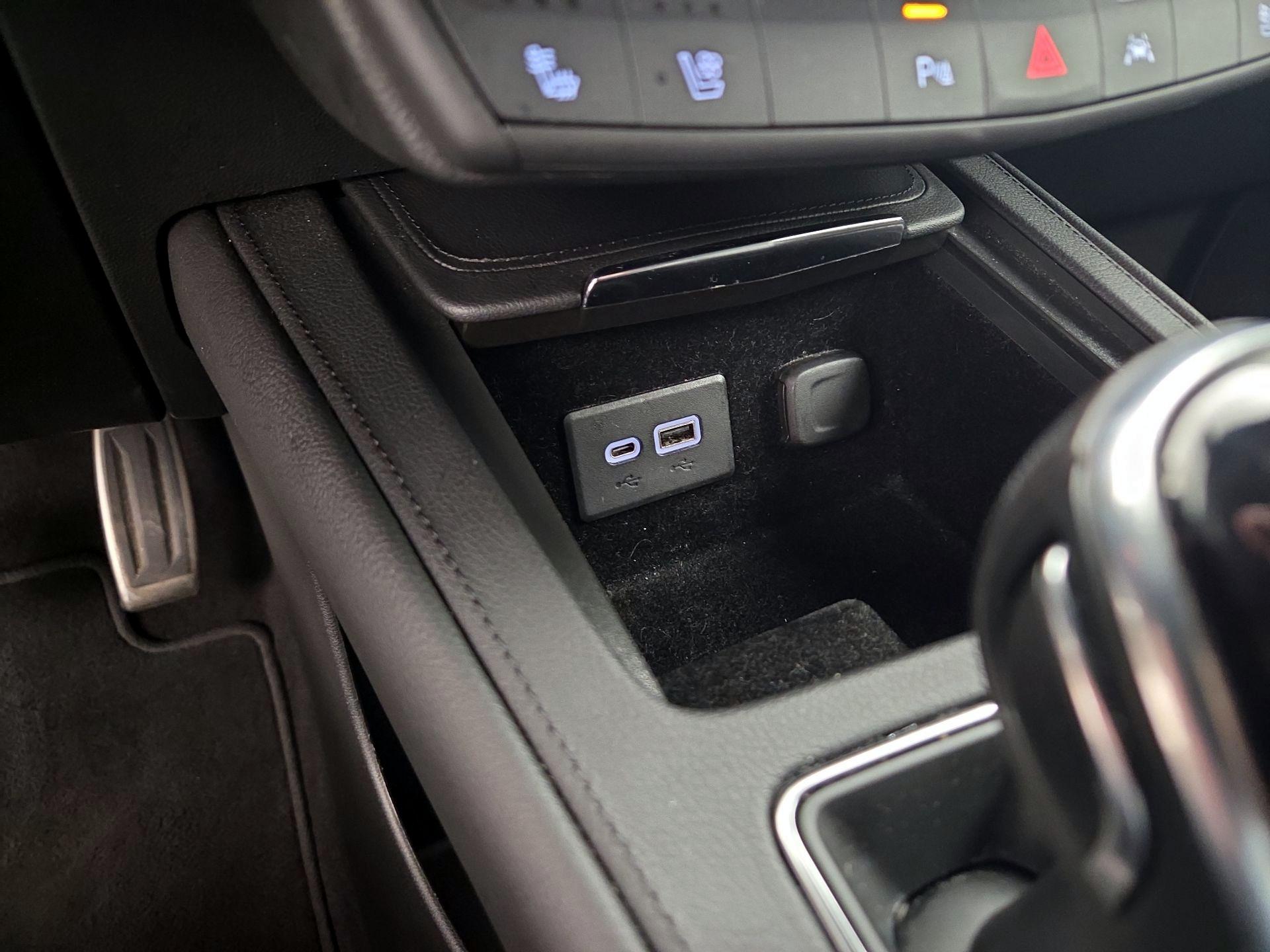 Thumbnail: 2023 Cadillac XT4 - 18