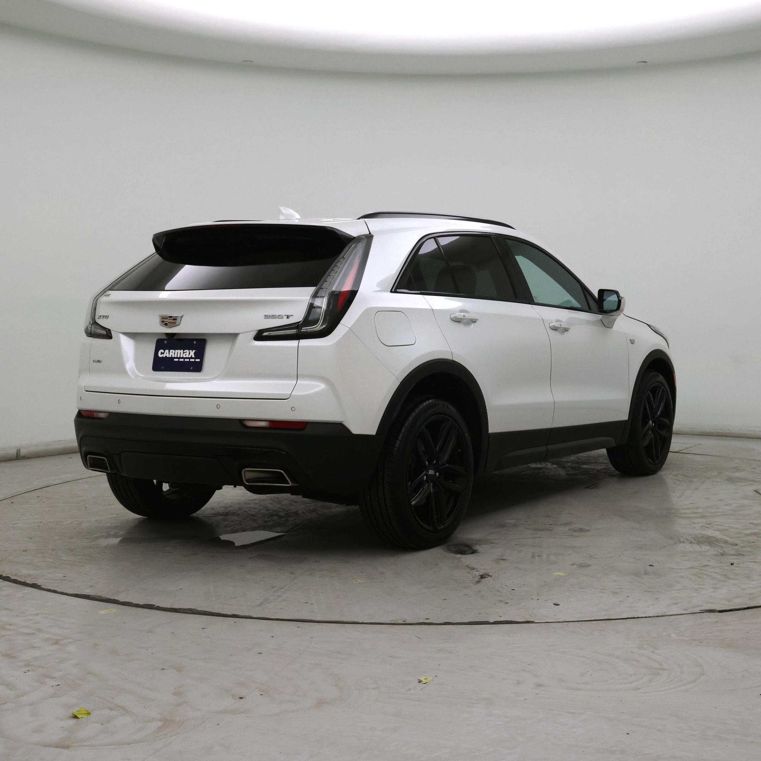 Thumbnail: 2023 Cadillac XT4 - 8