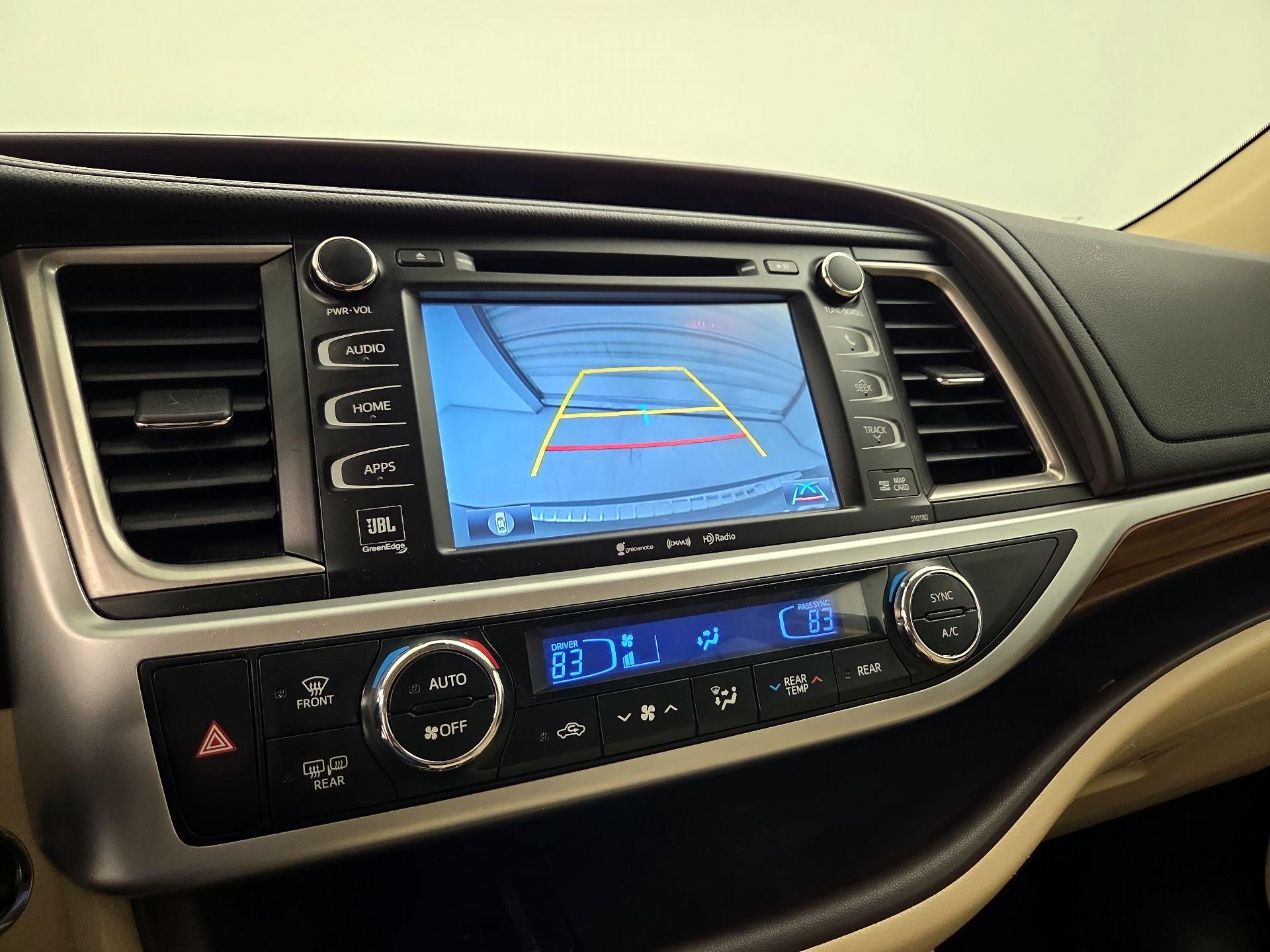 Thumbnail: 2017 Toyota Highlander - 15