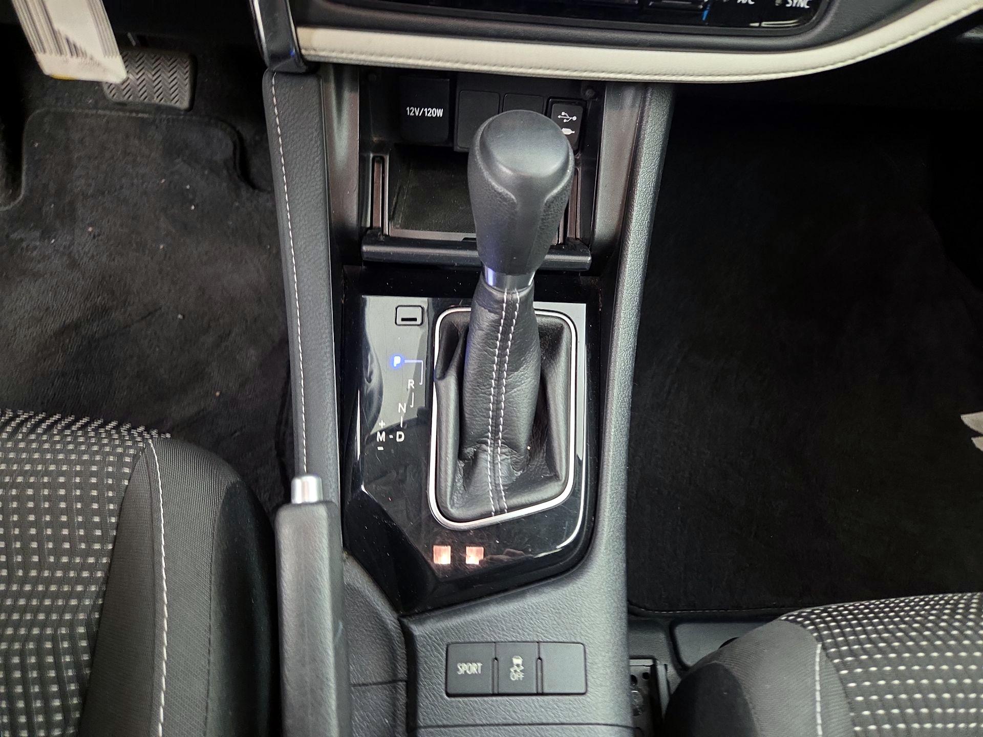 Thumbnail: 2018 Toyota Corolla iM - 17