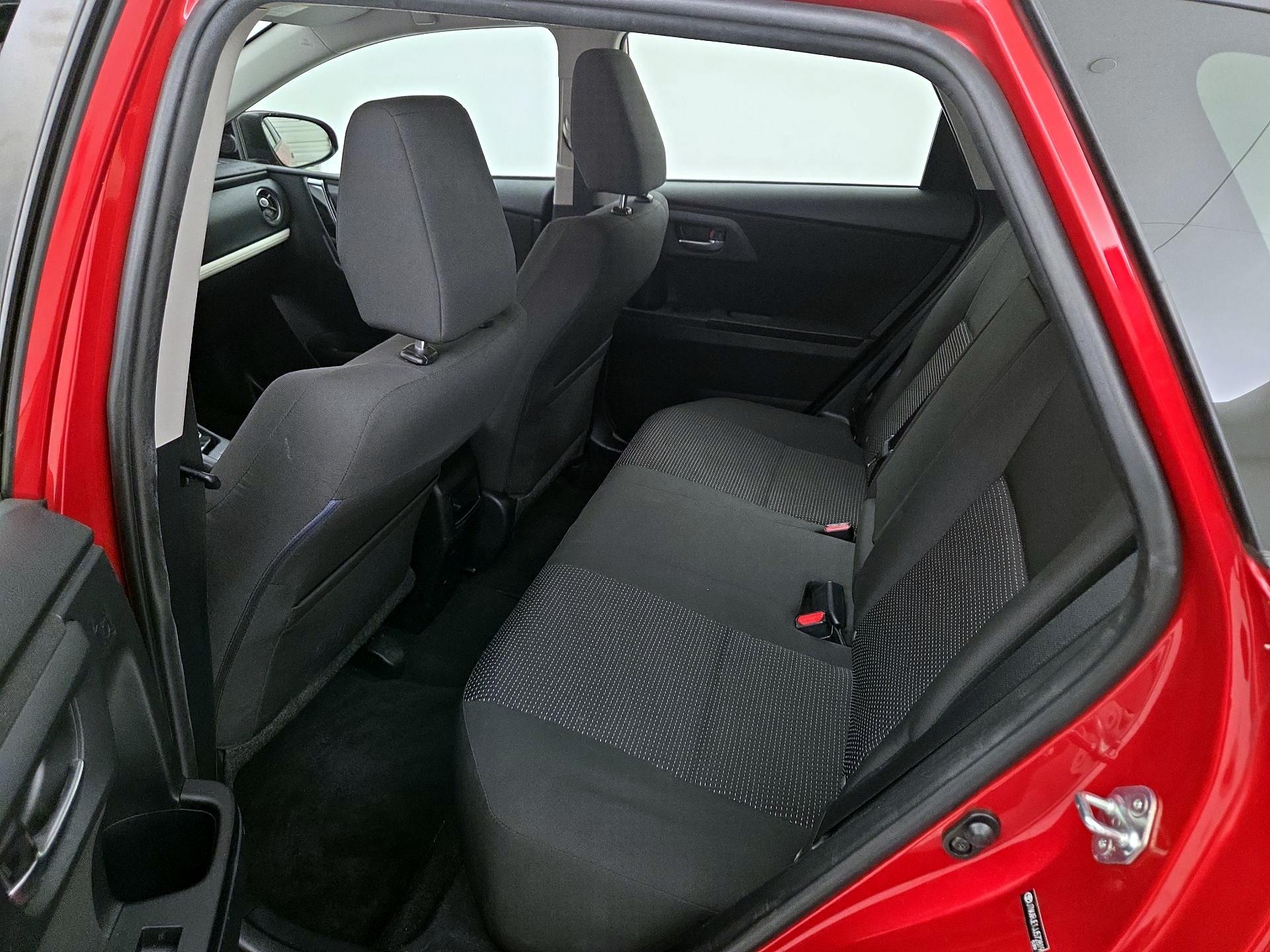 Thumbnail: 2018 Toyota Corolla iM - 19