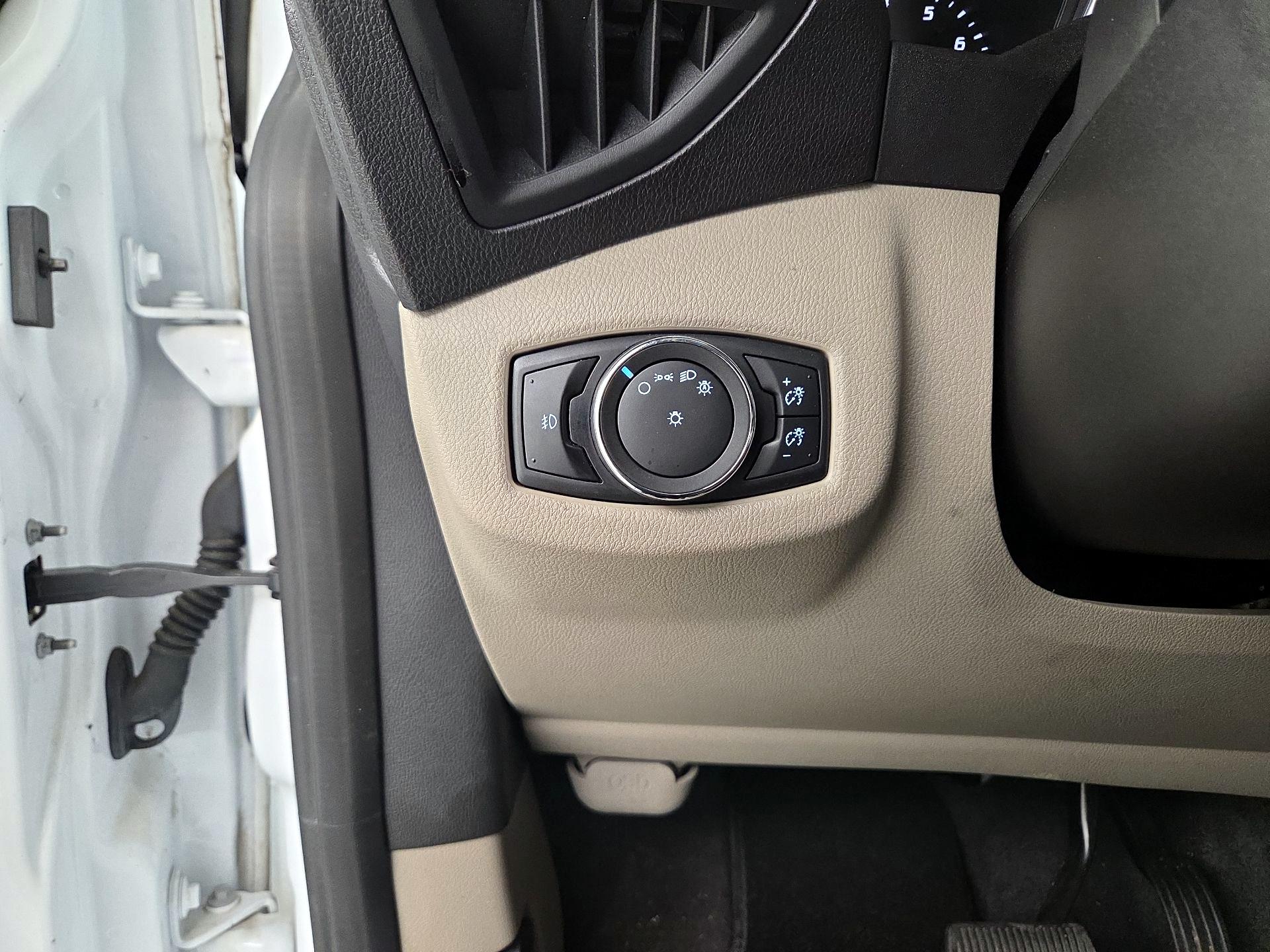 Thumbnail: 2018 Ford Transit Series - 13