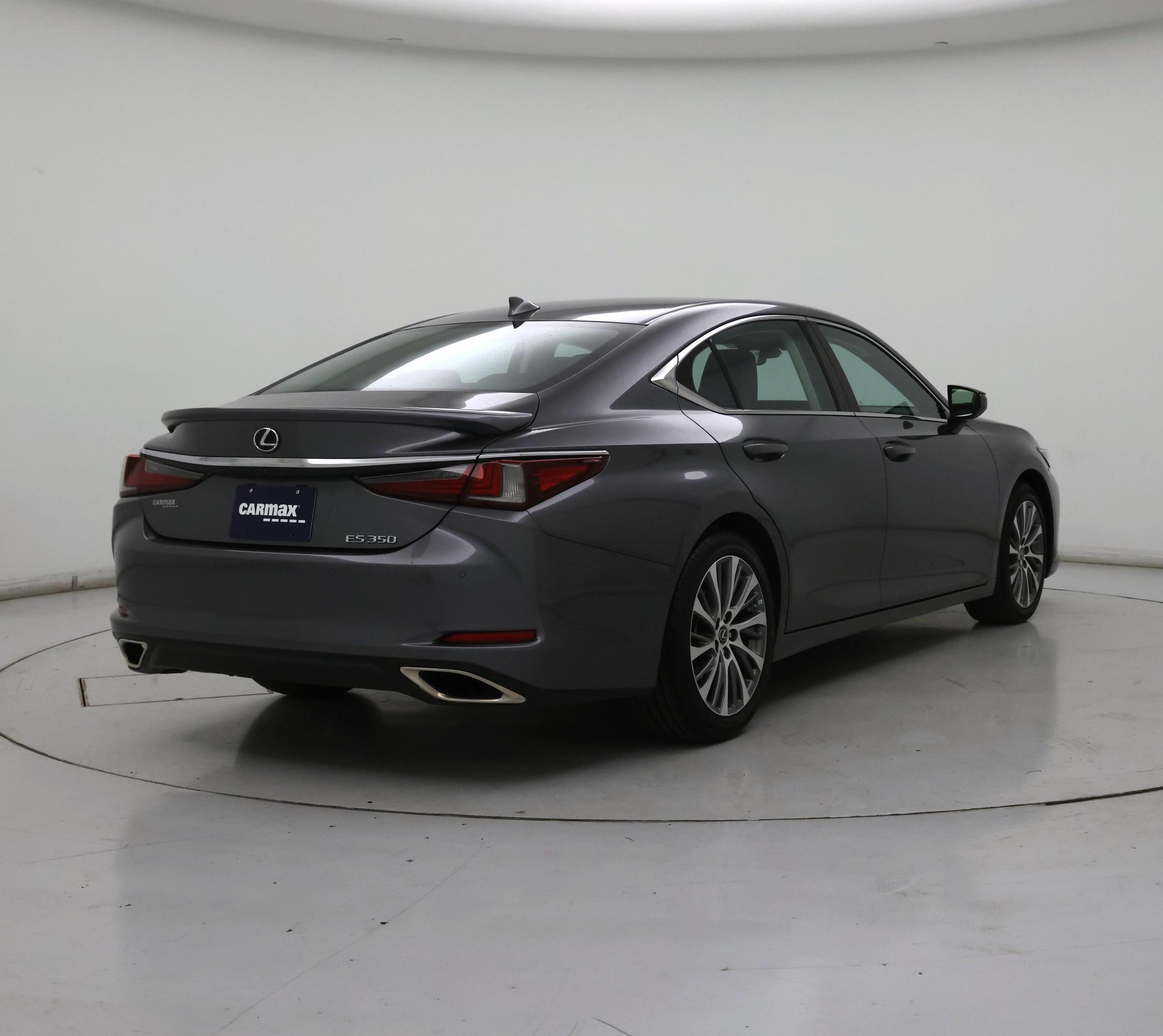 Thumbnail: 2021 Lexus ES - 8