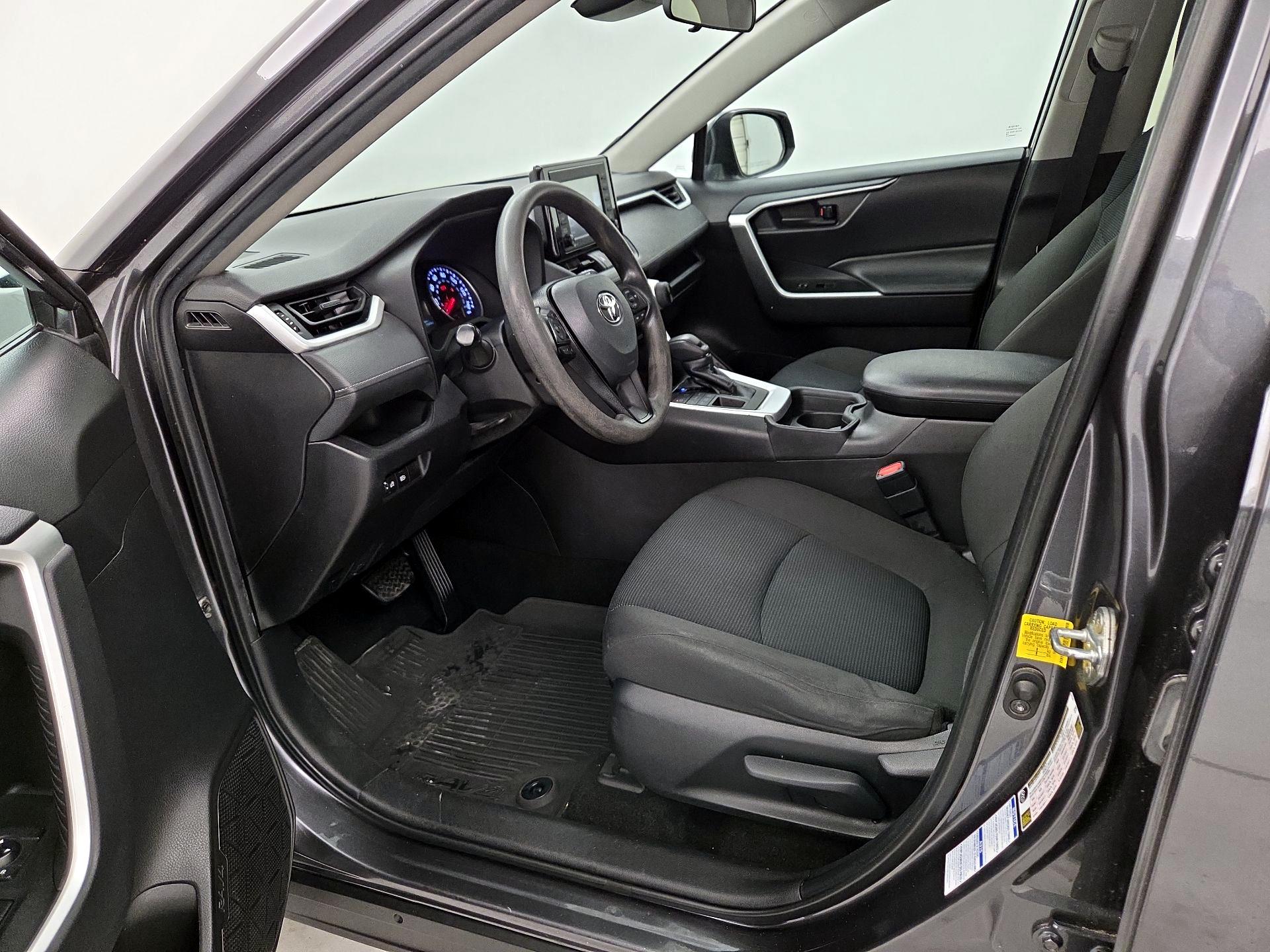 Thumbnail: 2021 Toyota RAV4 - 11