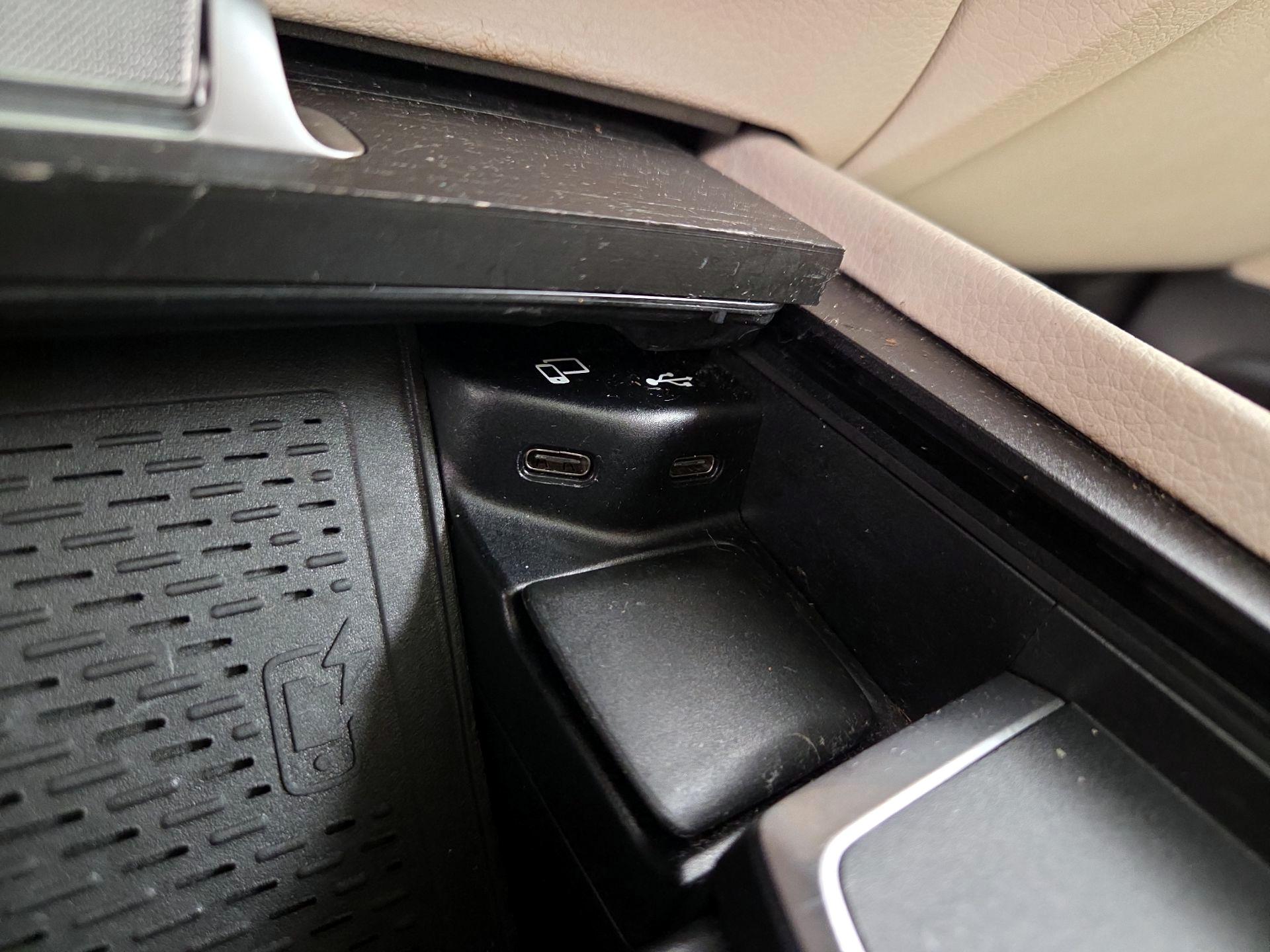 Thumbnail: 2020 Mercedes-Benz GLE - 19