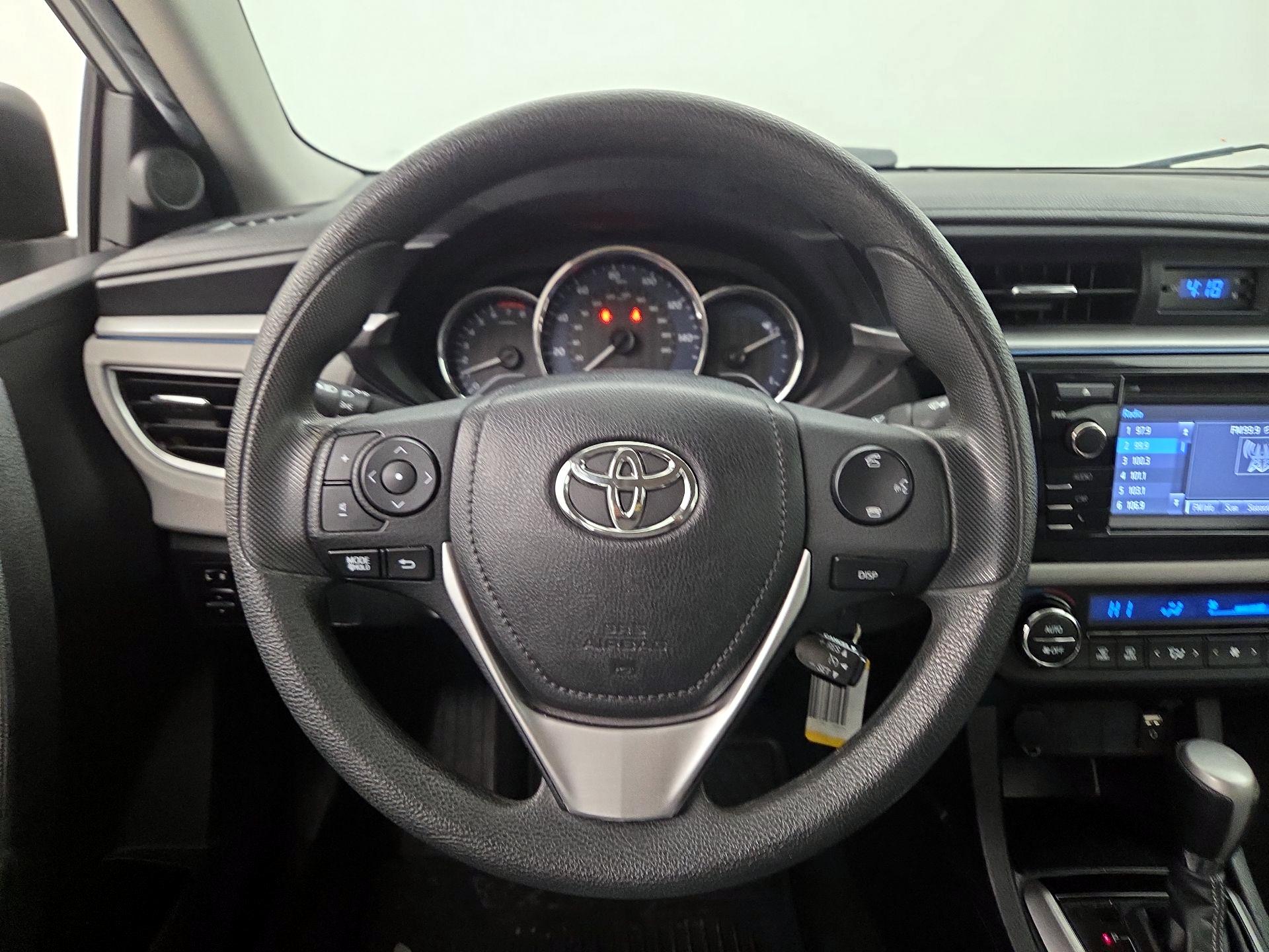 Thumbnail: 2016 Toyota Corolla - 10