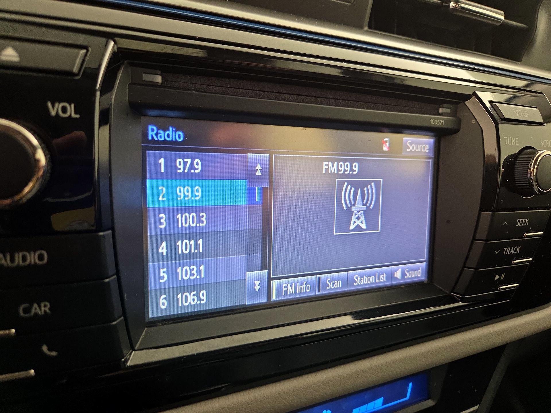 Thumbnail: 2016 Toyota Corolla - 15