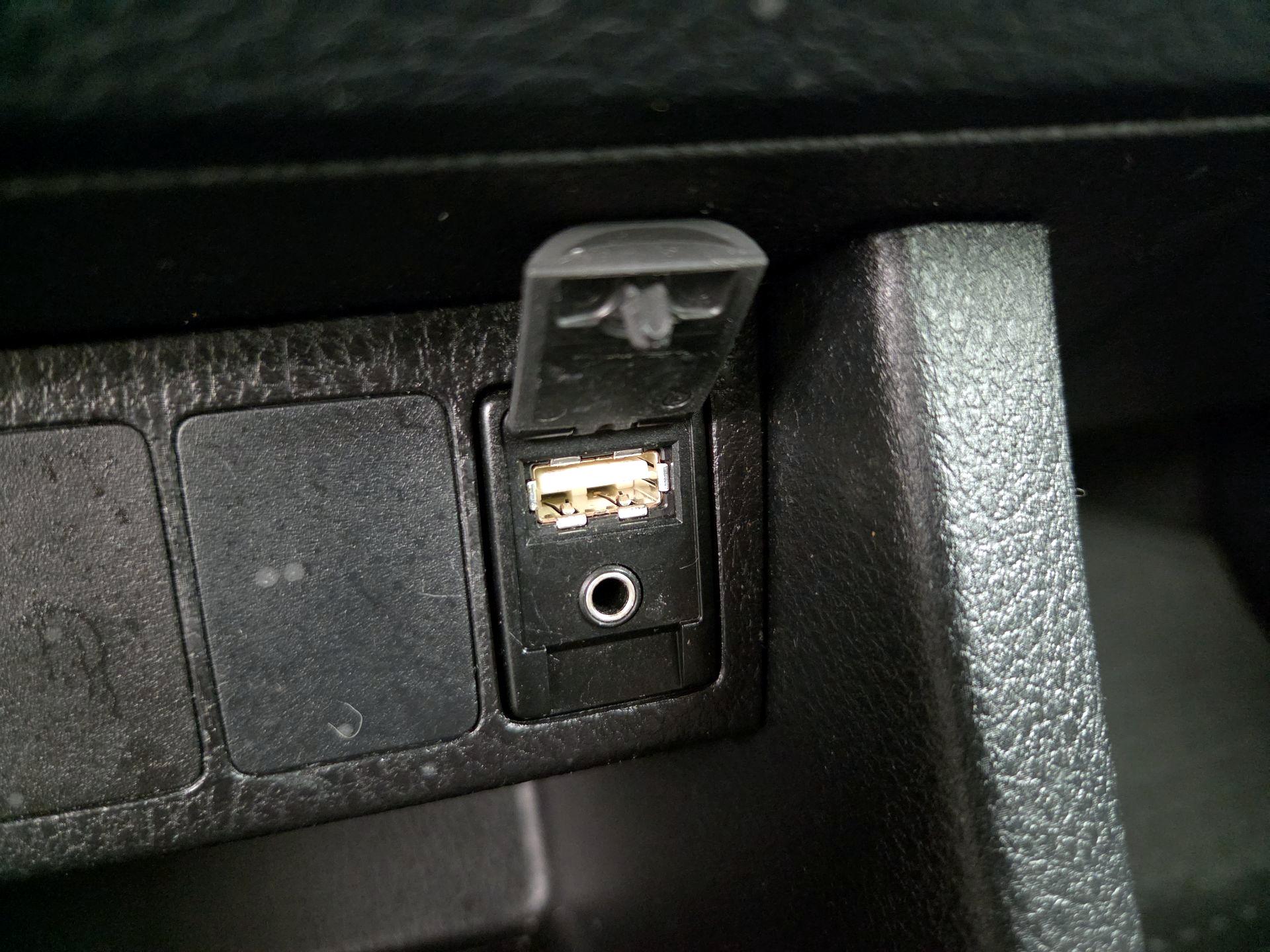 Thumbnail: 2016 Toyota Corolla - 18