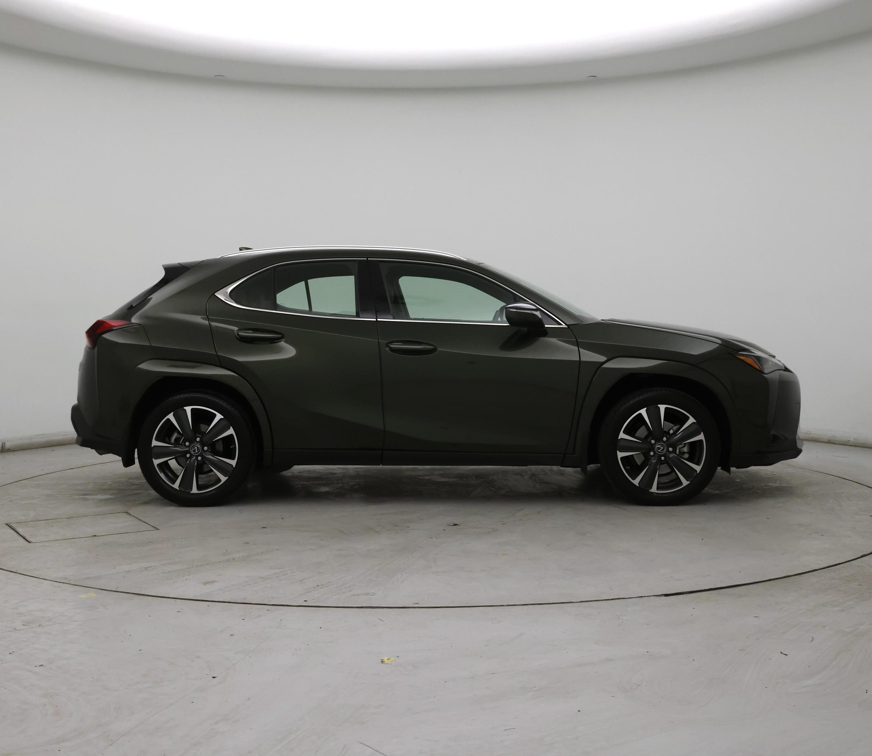 Thumbnail: 2023 Lexus UX - 7