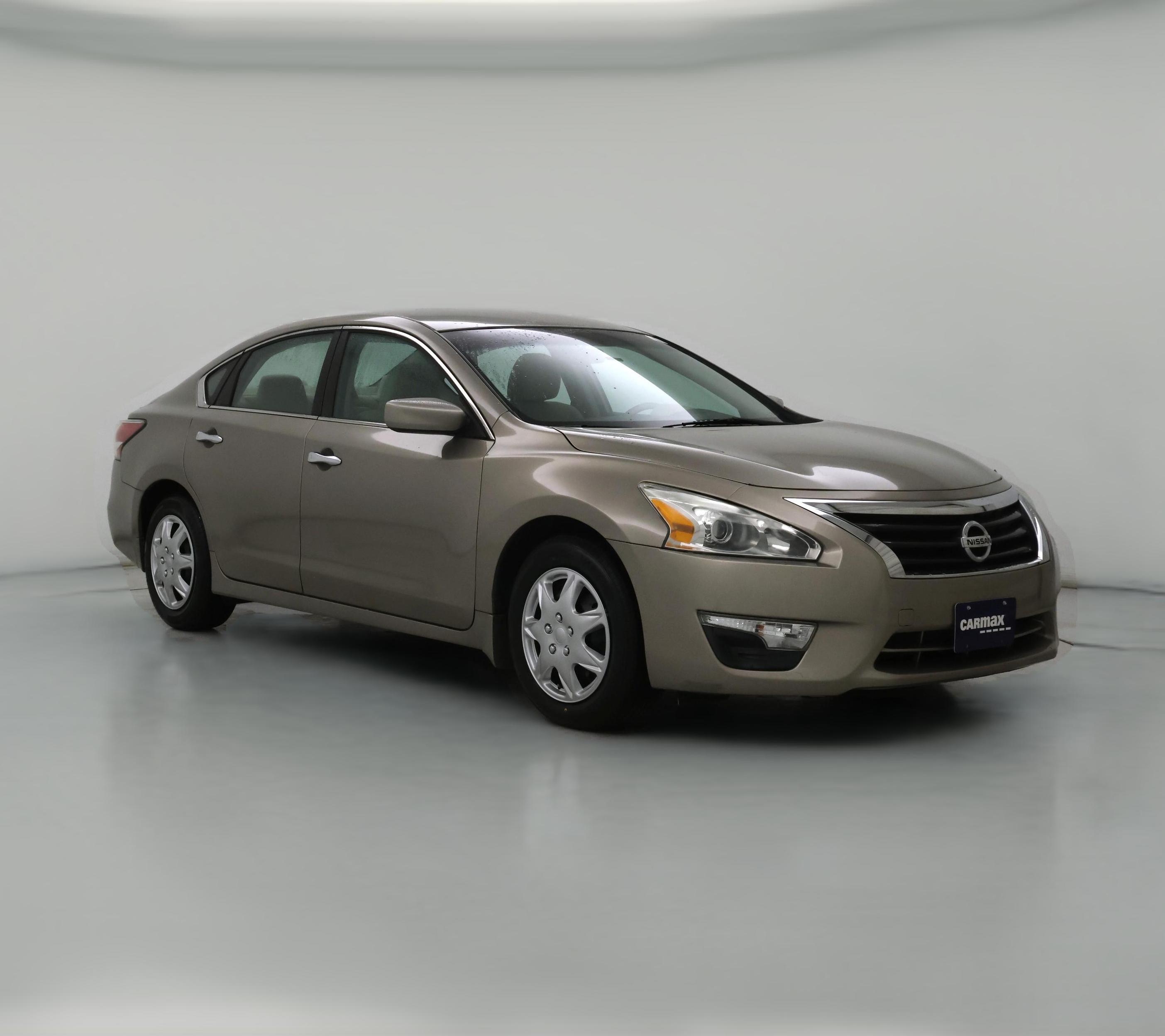 Thumbnail: 2015 Nissan Altima - 1