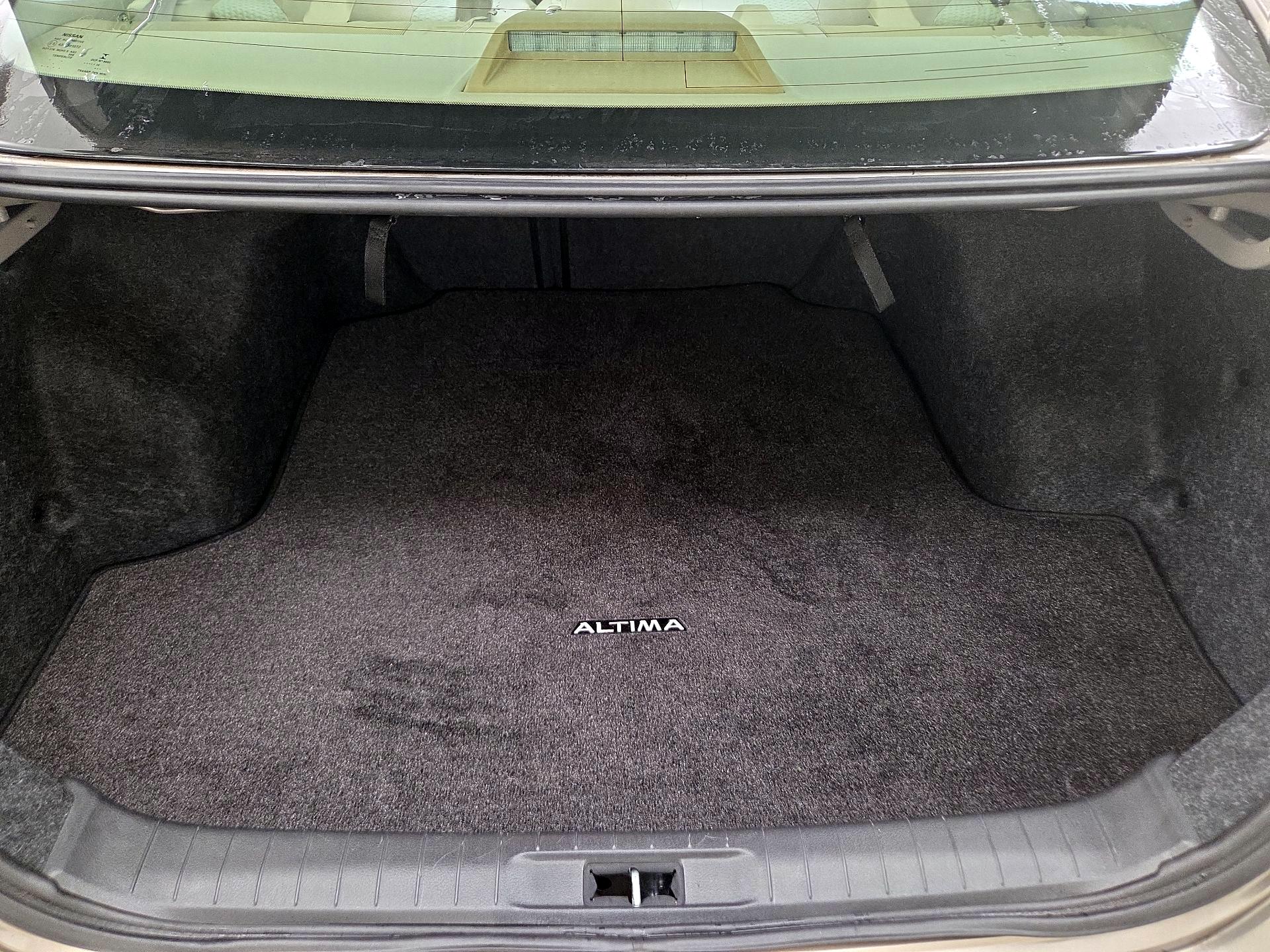 Thumbnail: 2015 Nissan Altima - 20