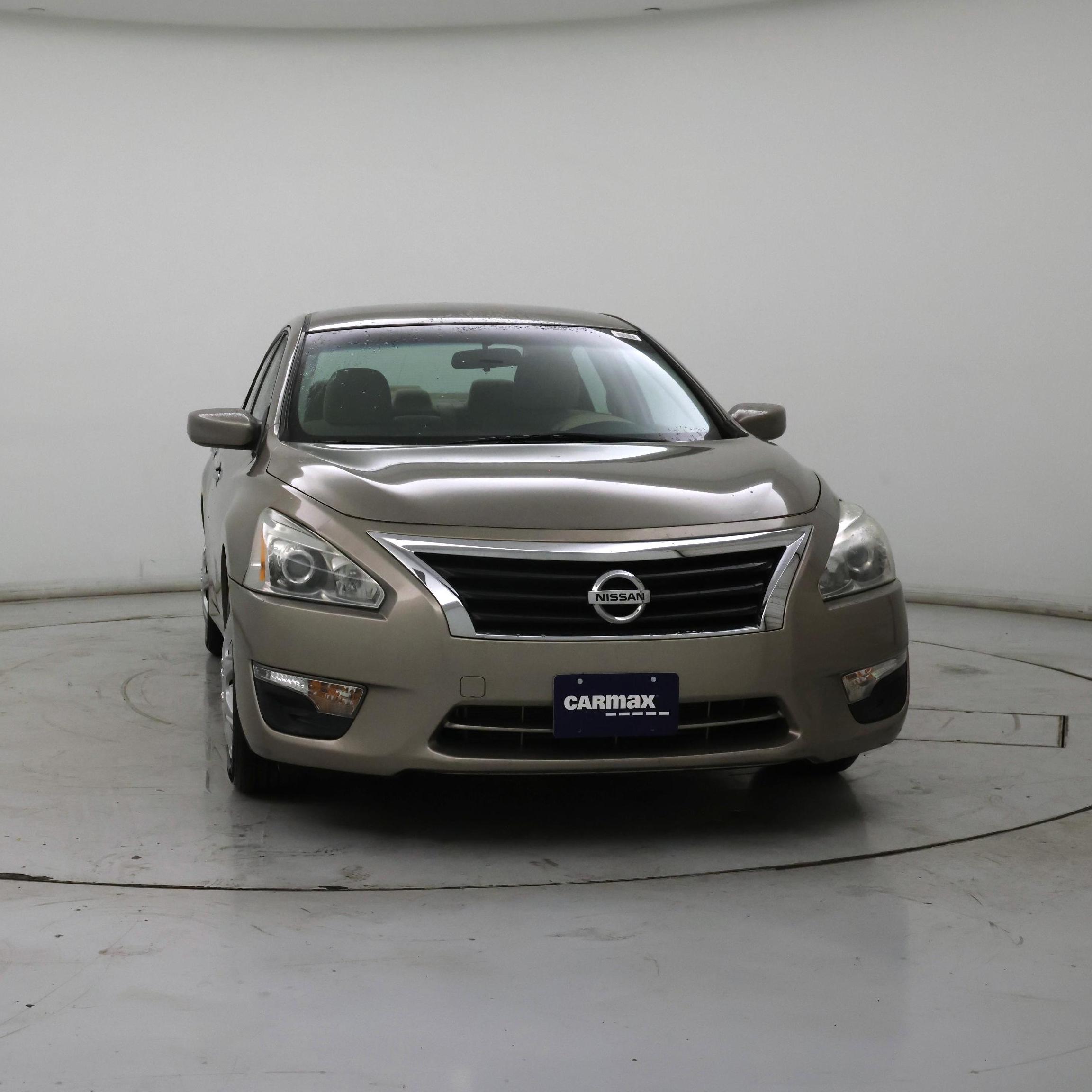 Thumbnail: 2015 Nissan Altima - 5