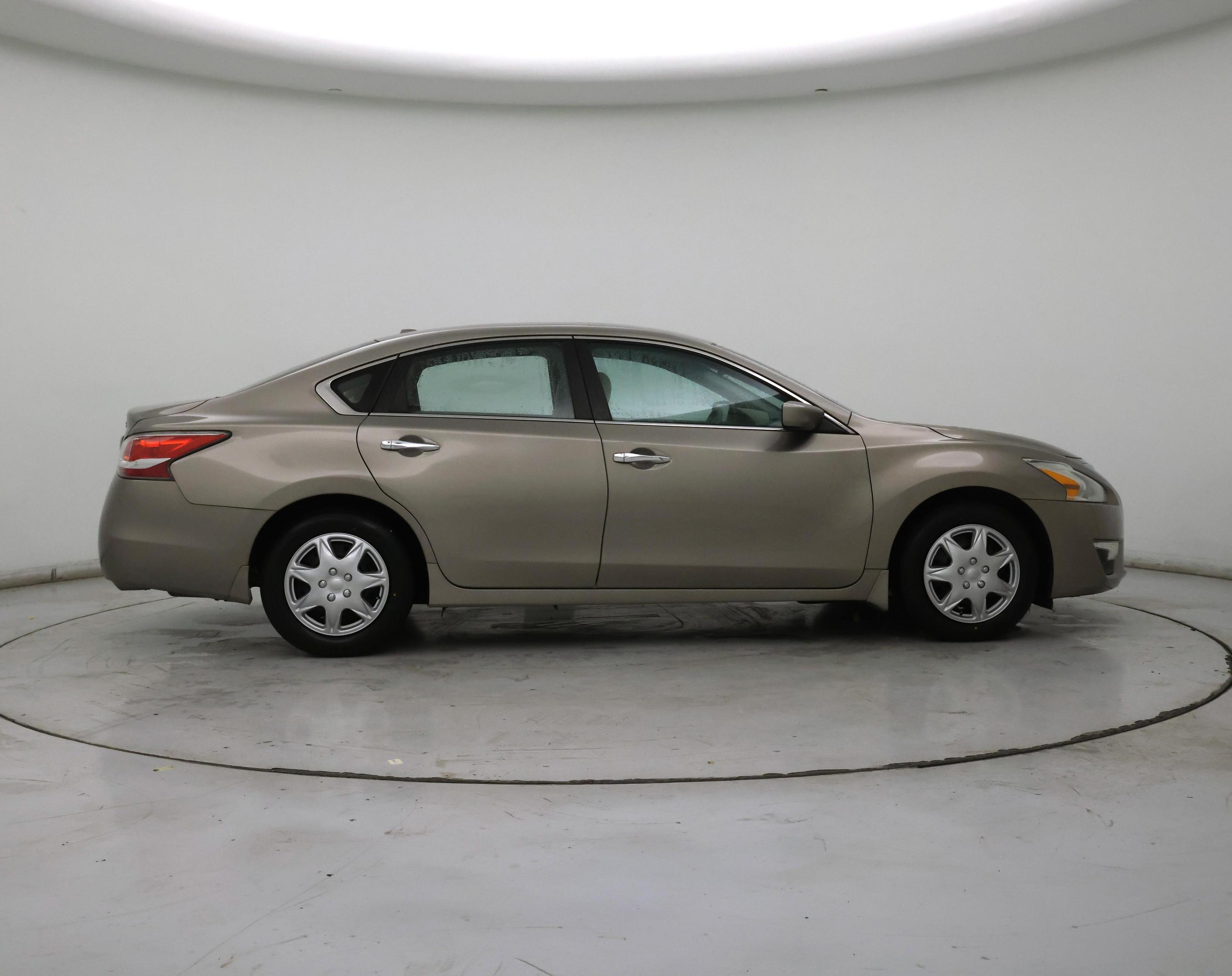 Thumbnail: 2015 Nissan Altima - 7